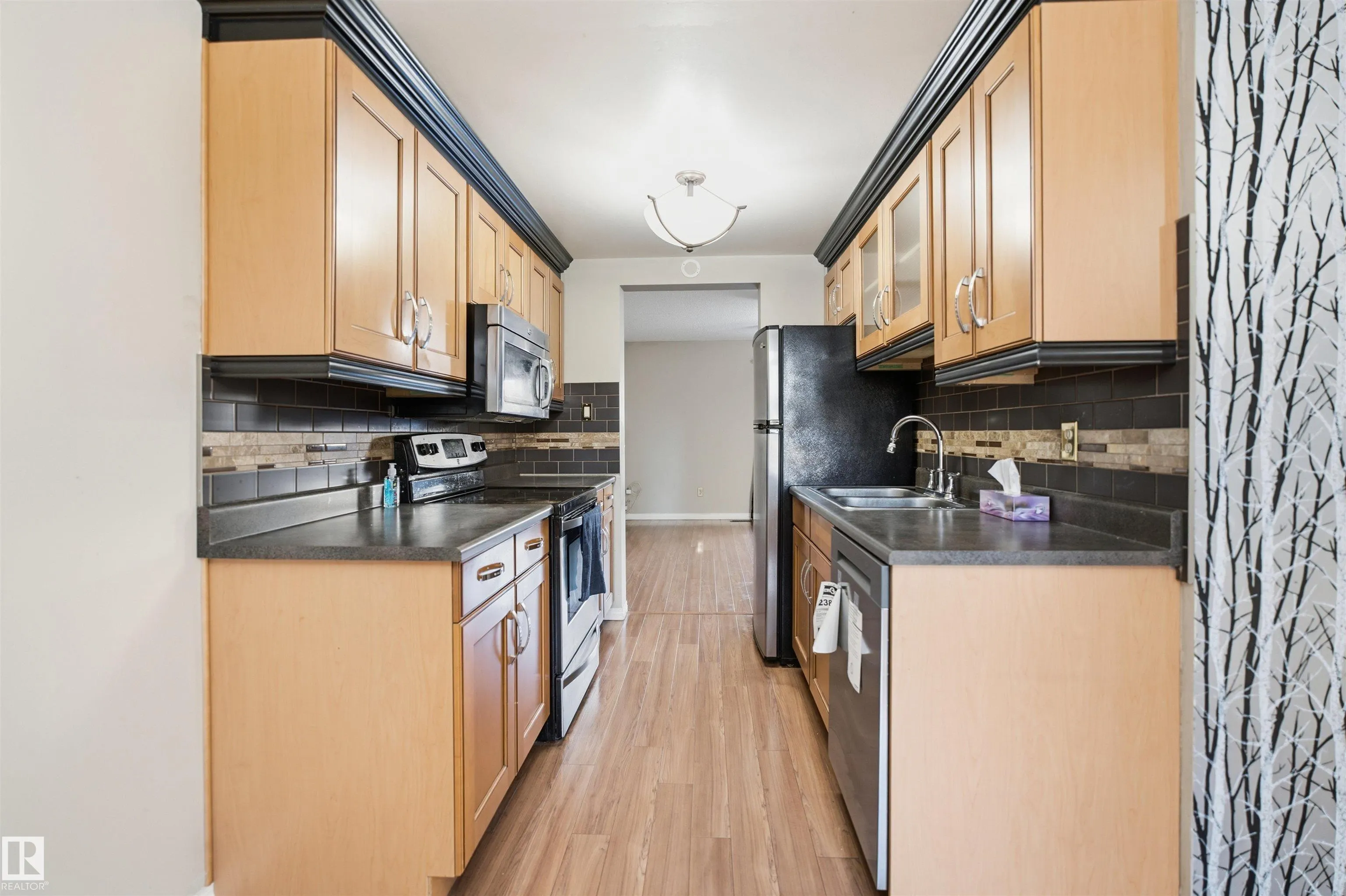 7J Garden Grove