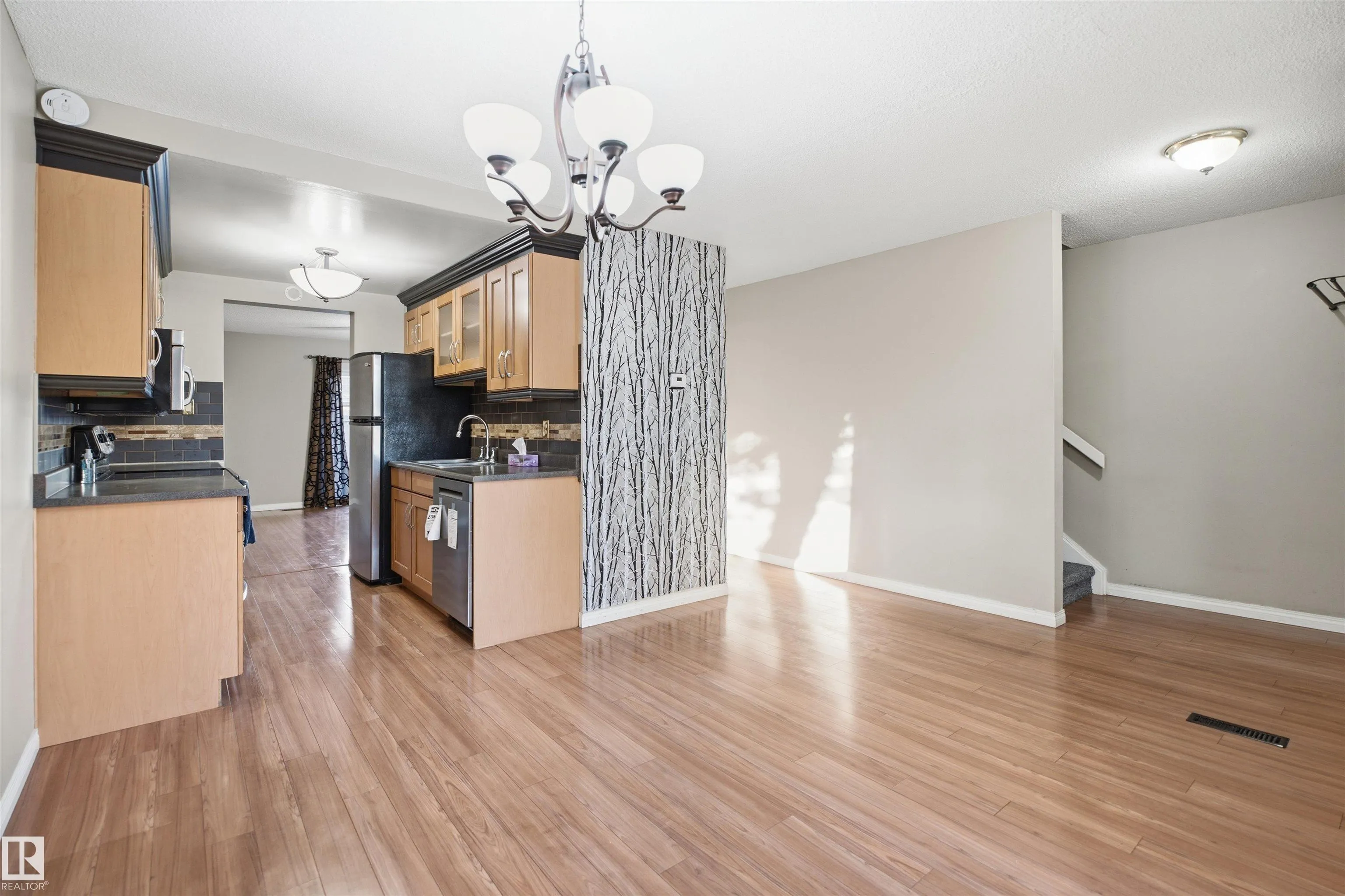 7J Garden Grove