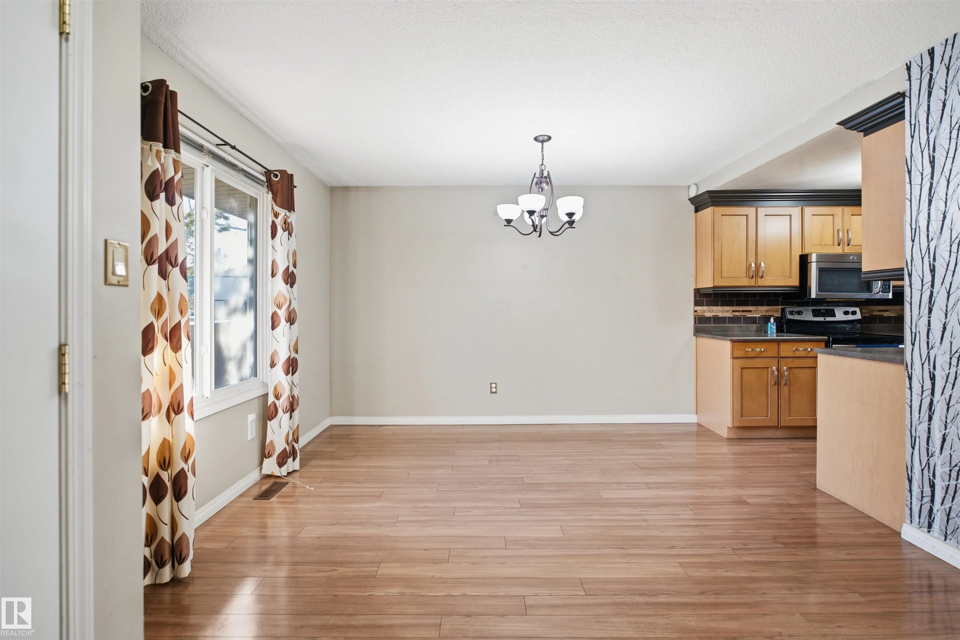 7J Garden Grove