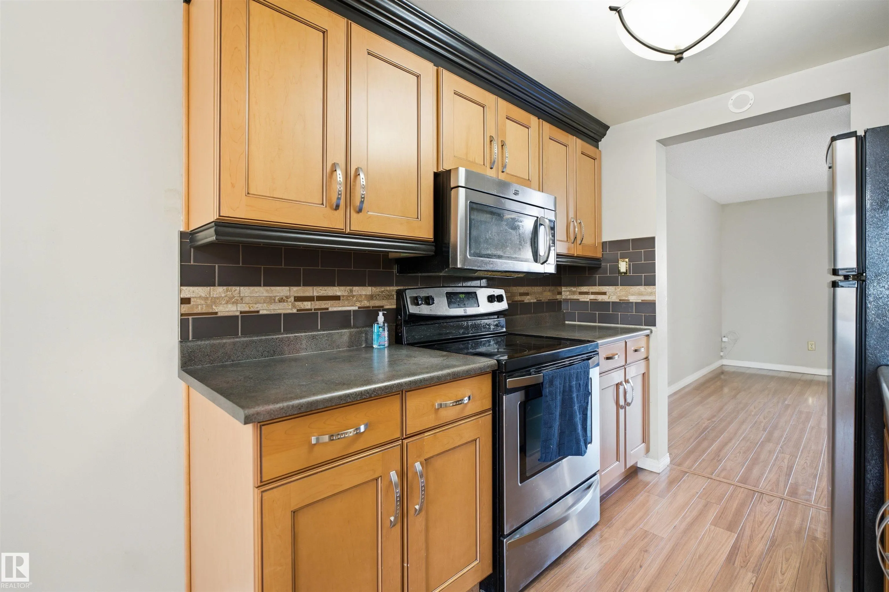 7J Garden Grove
