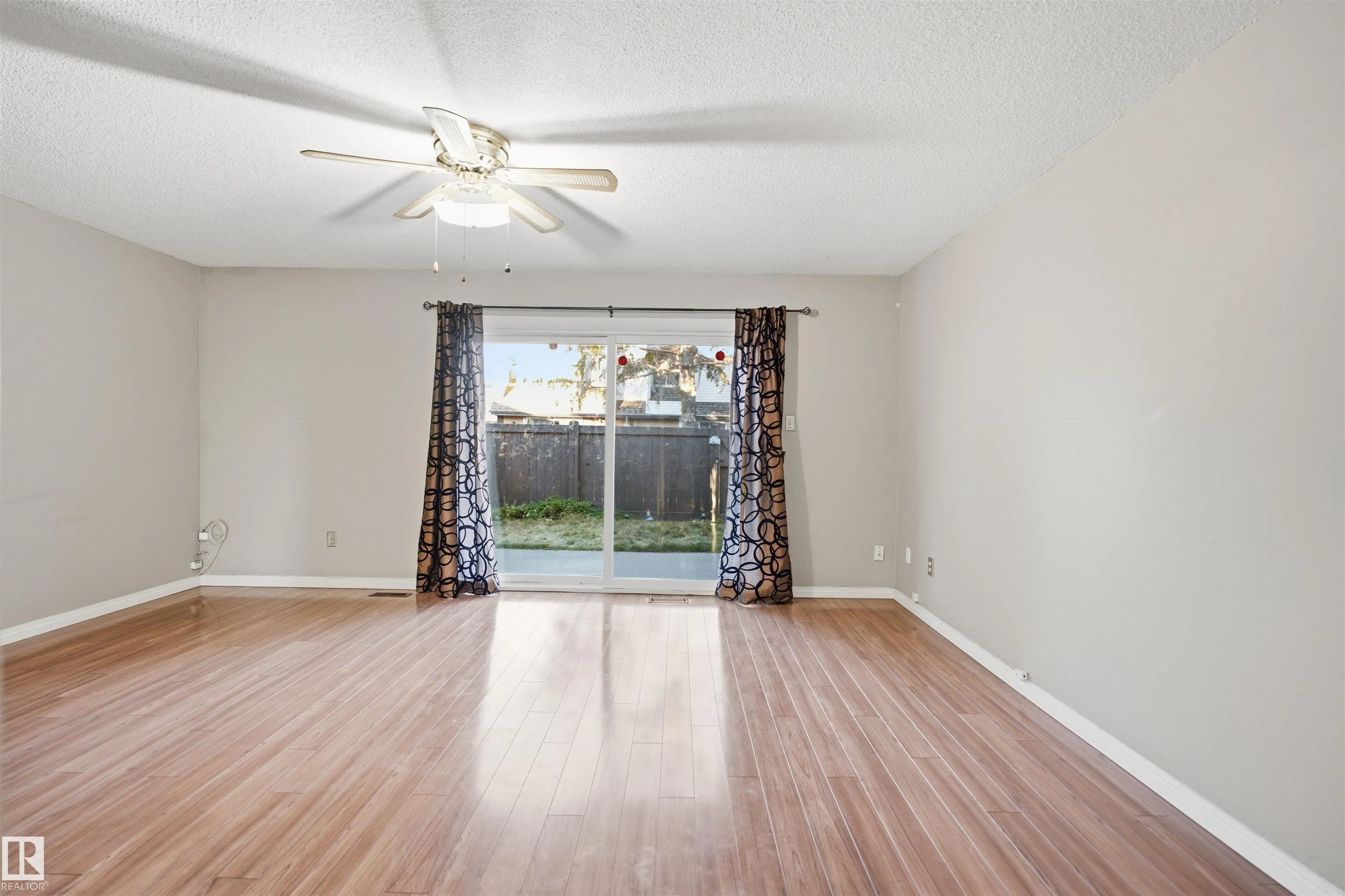 7J Garden Grove