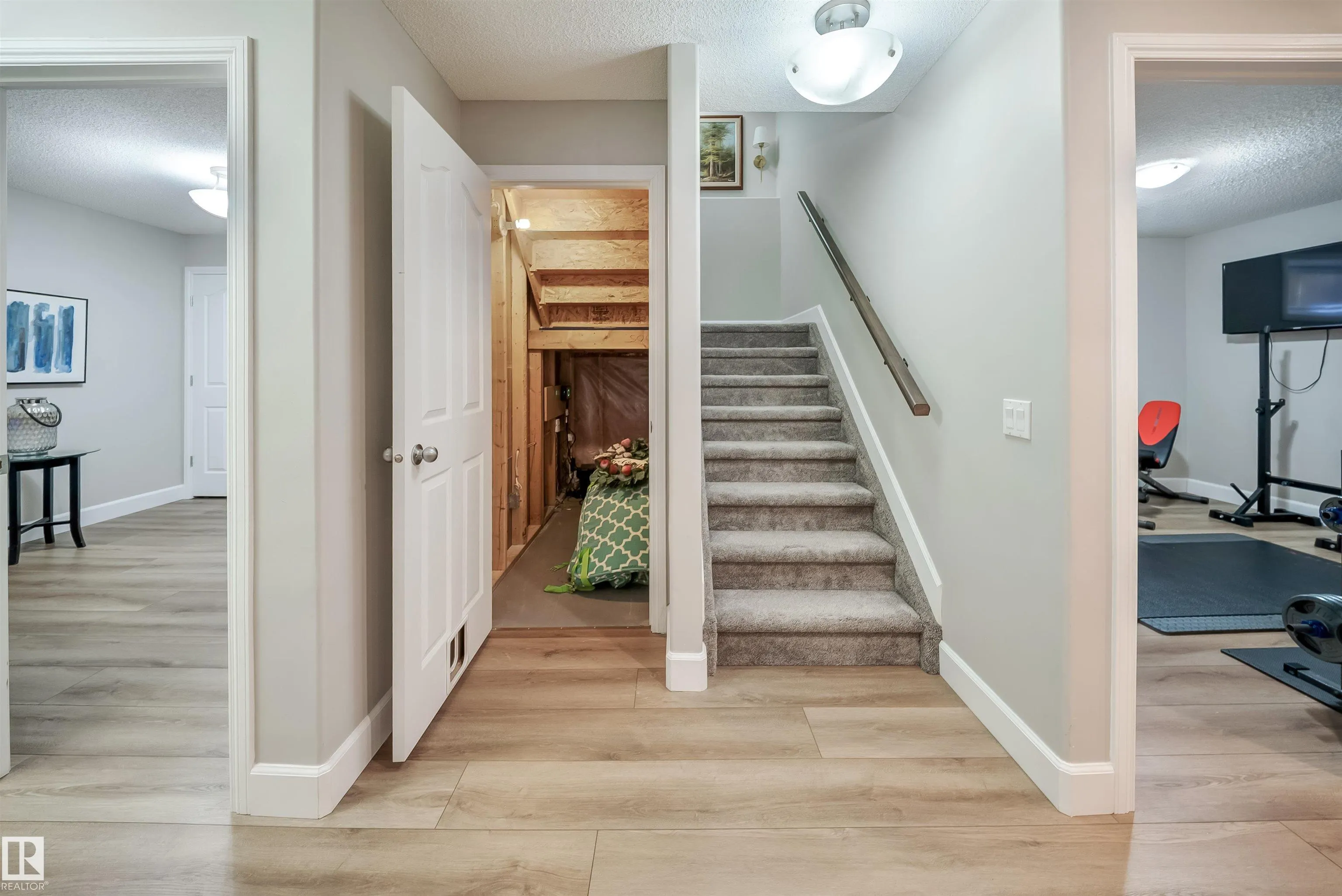 347 DAVENPORT Drive