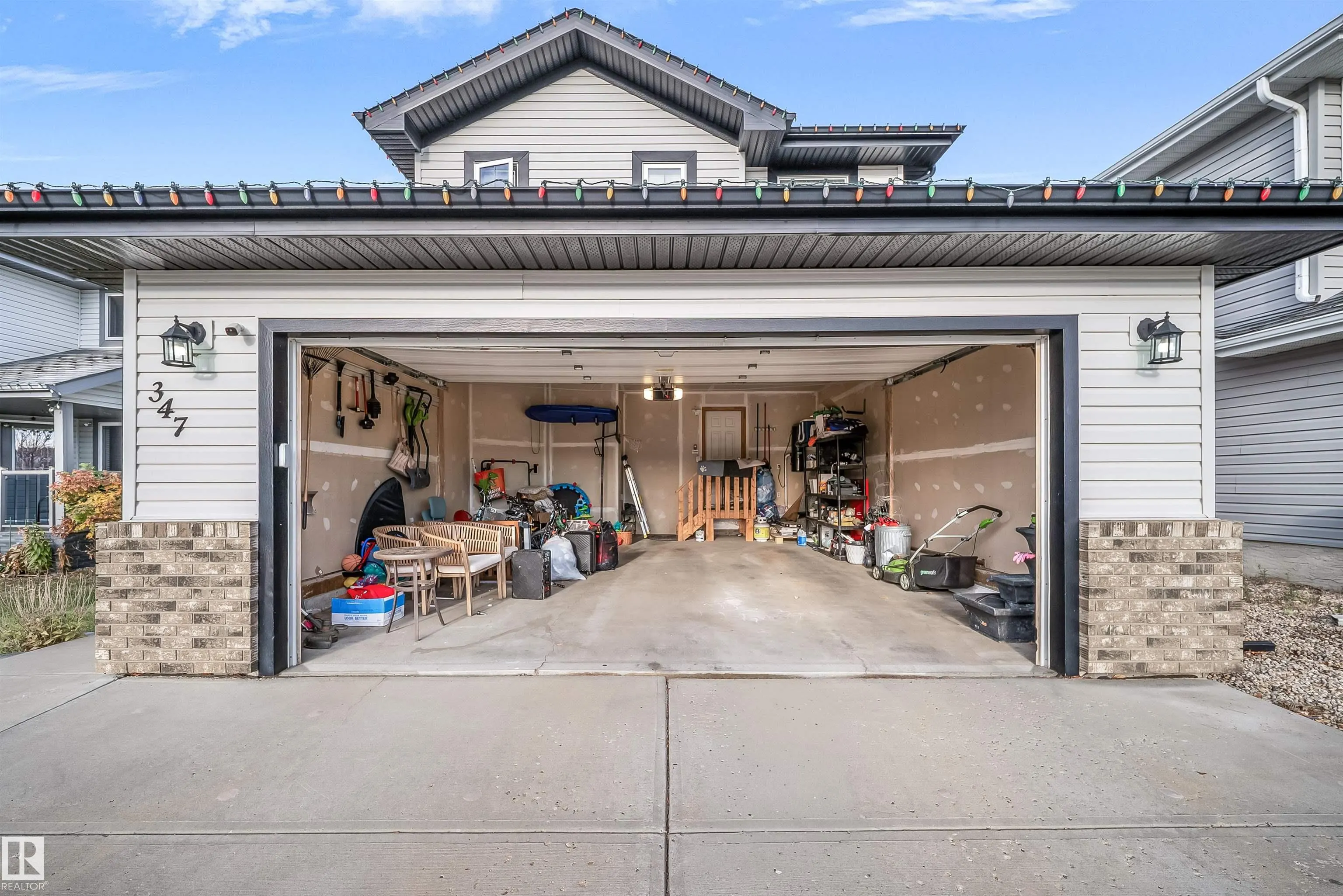 347 DAVENPORT Drive