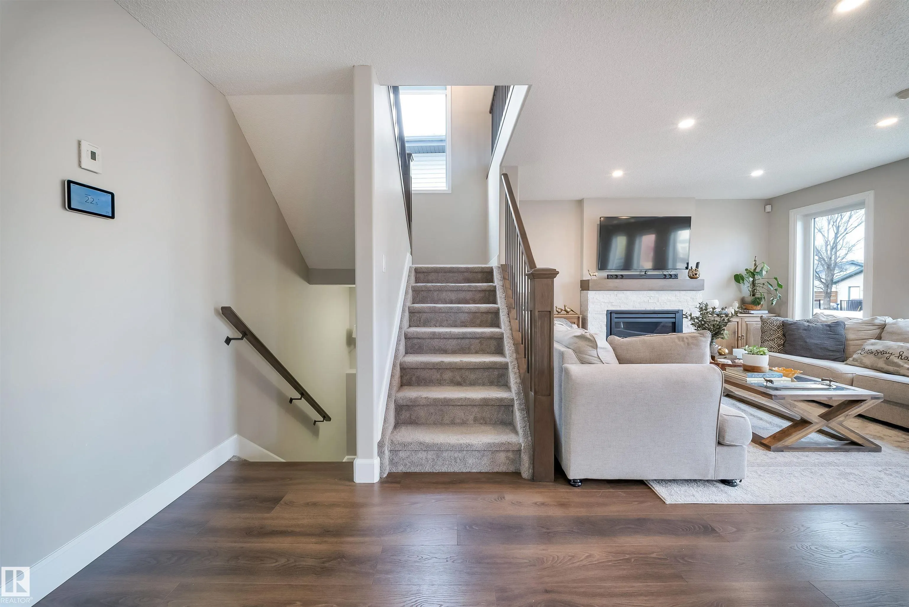 347 DAVENPORT Drive