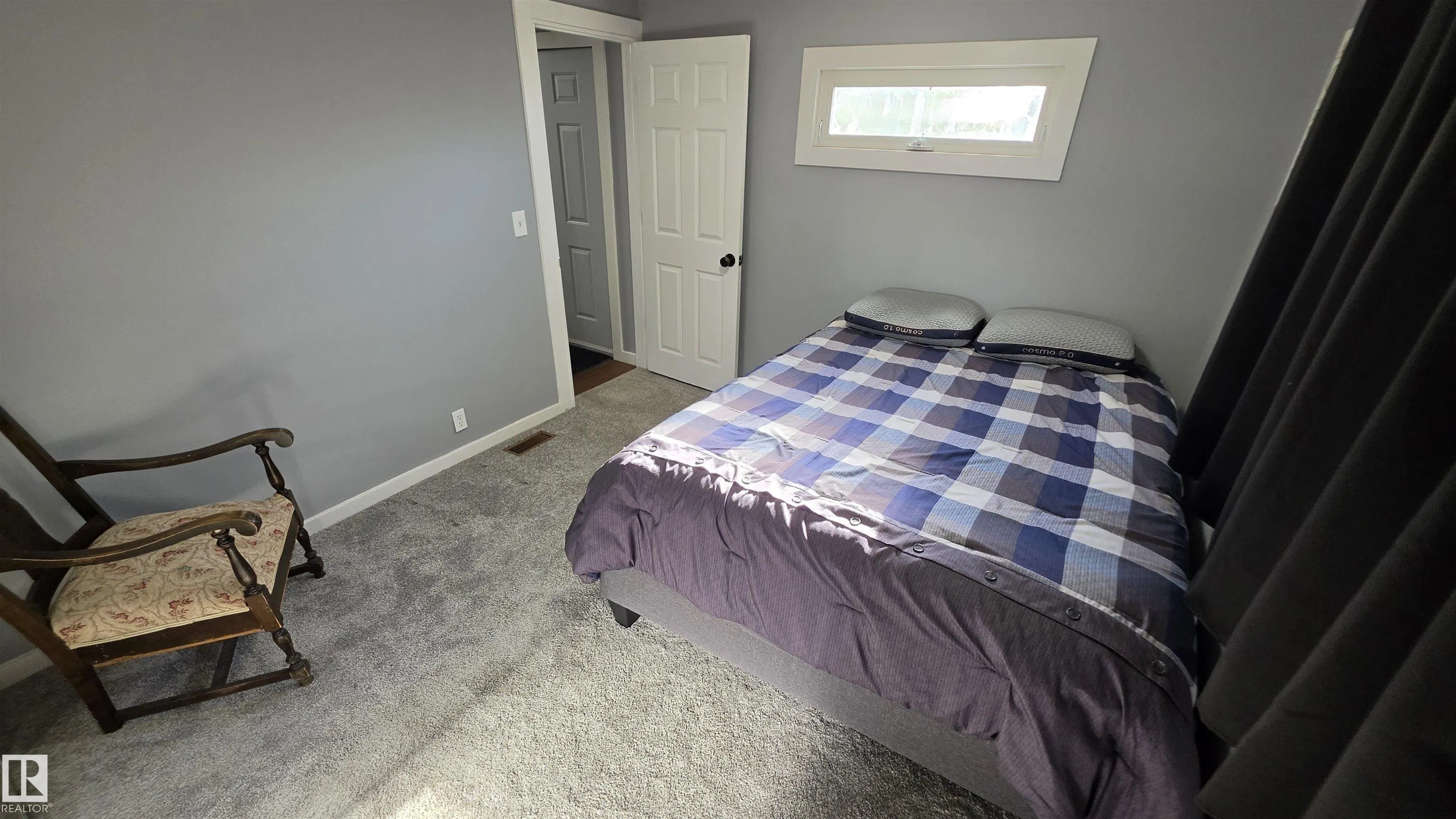 461 Westview Close
