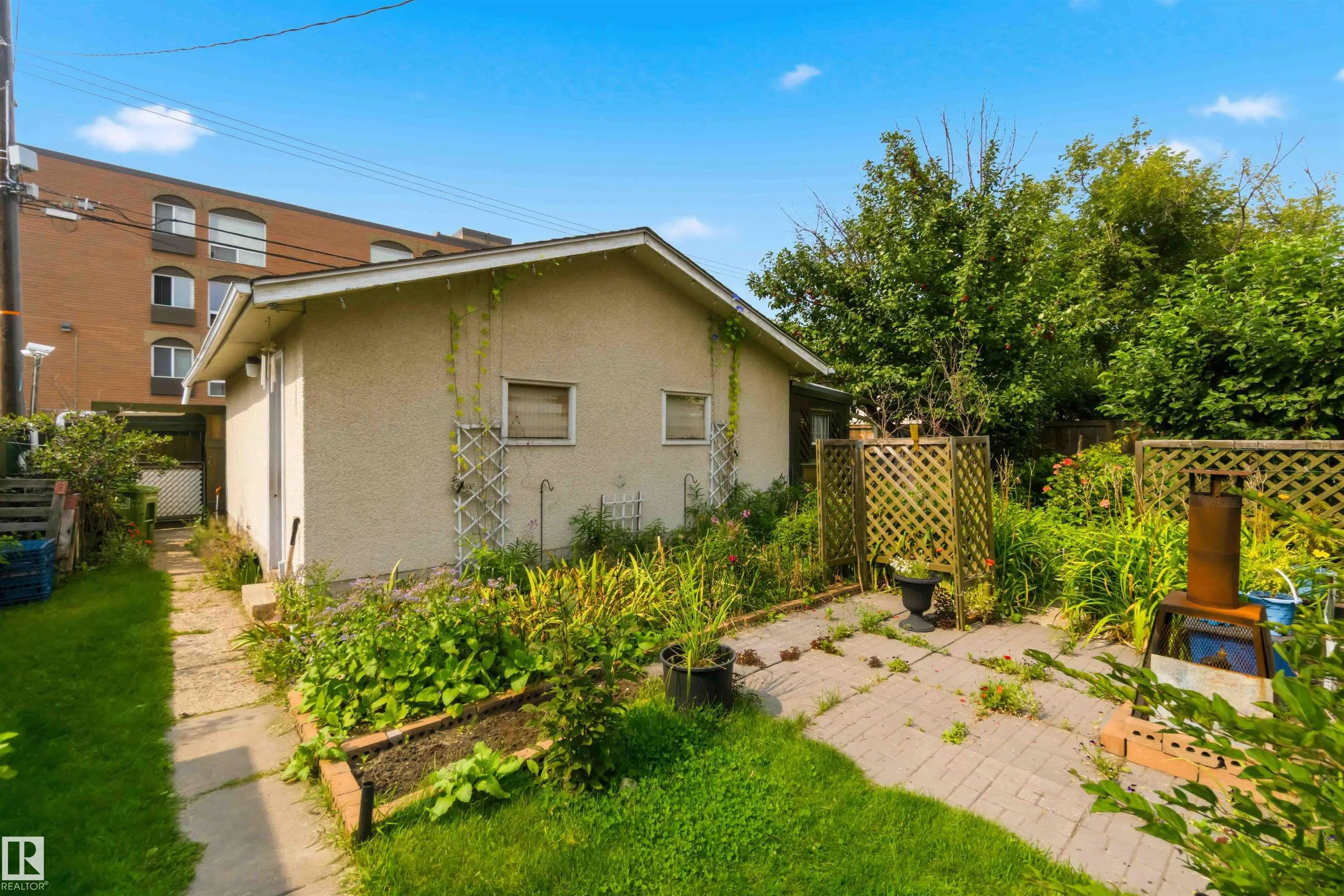 11710 94 Street