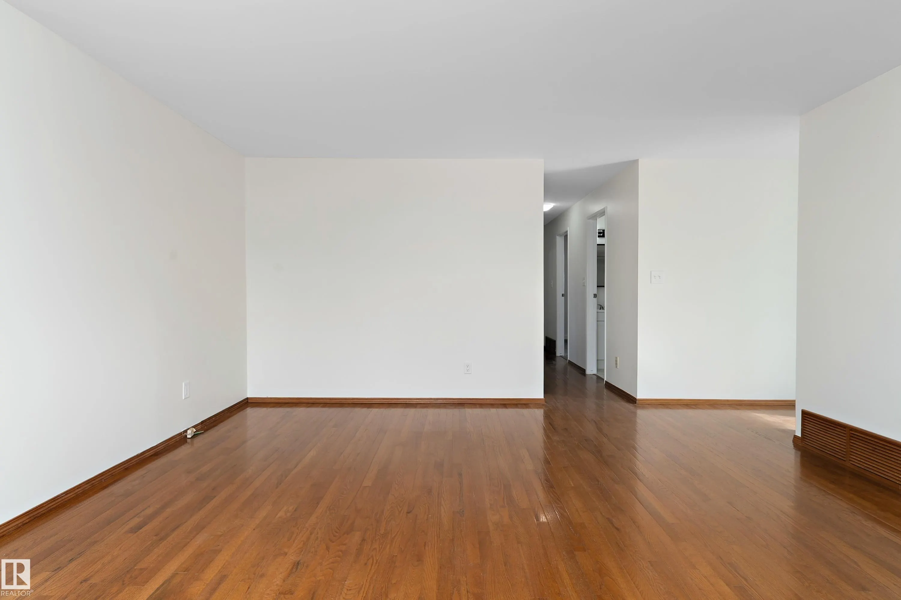 156 DUNLUCE Road