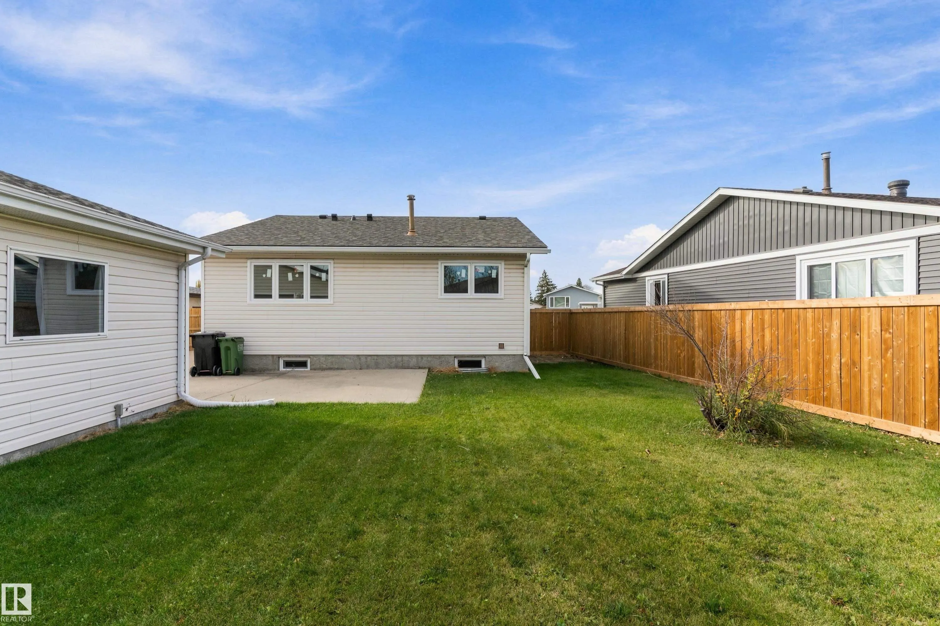 156 DUNLUCE Road