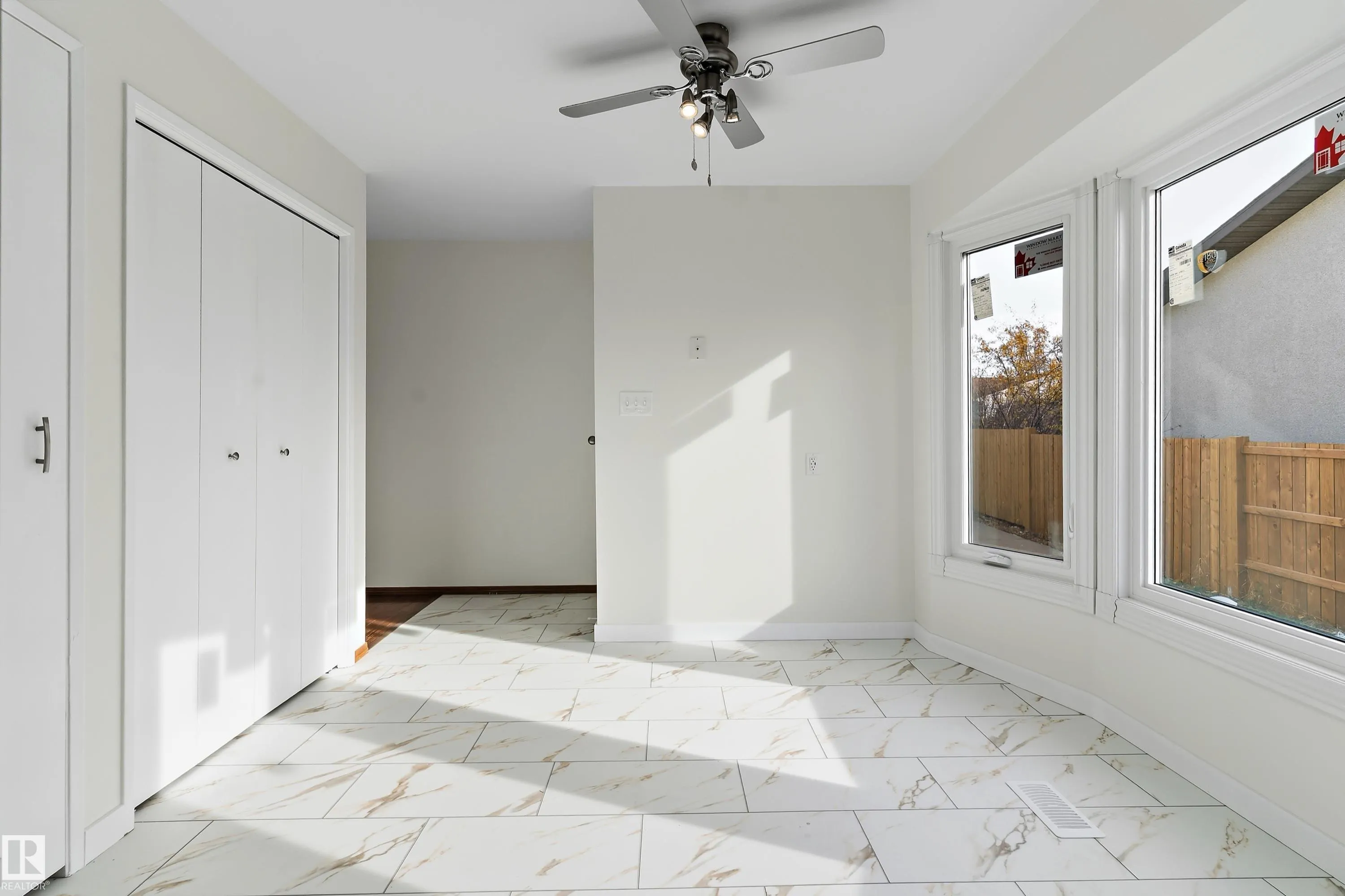 156 DUNLUCE Road