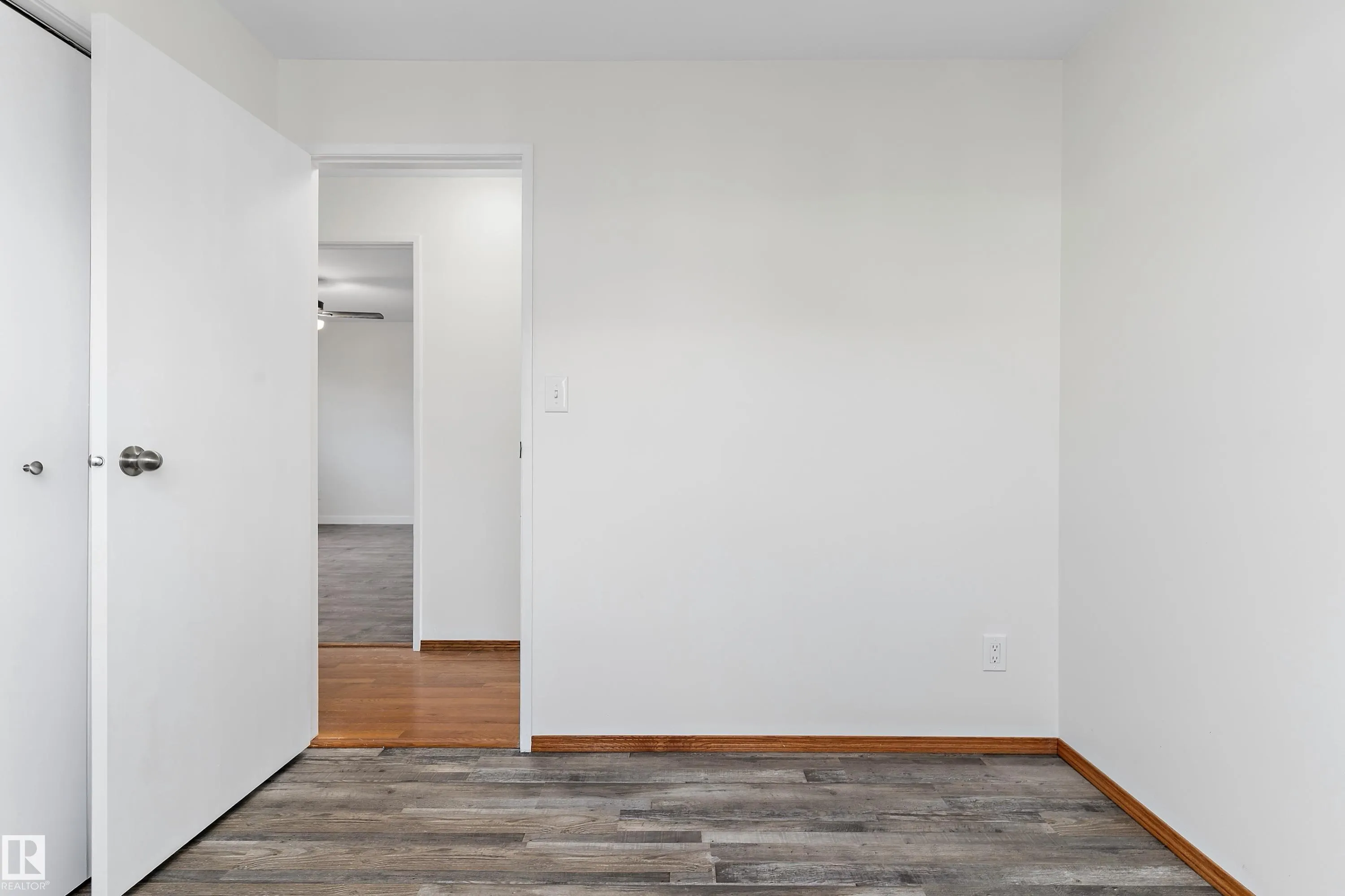156 DUNLUCE Road