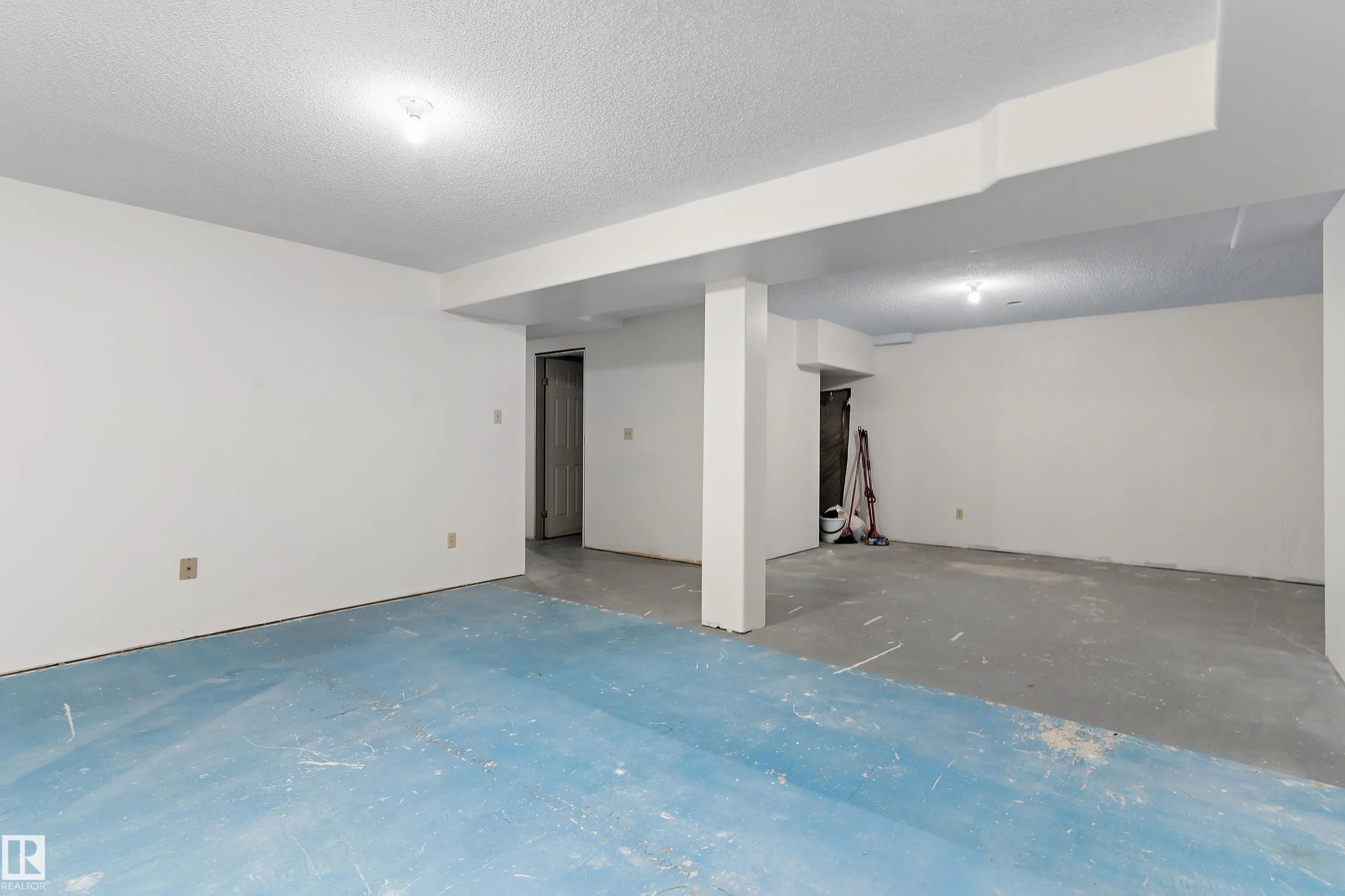 156 DUNLUCE Road