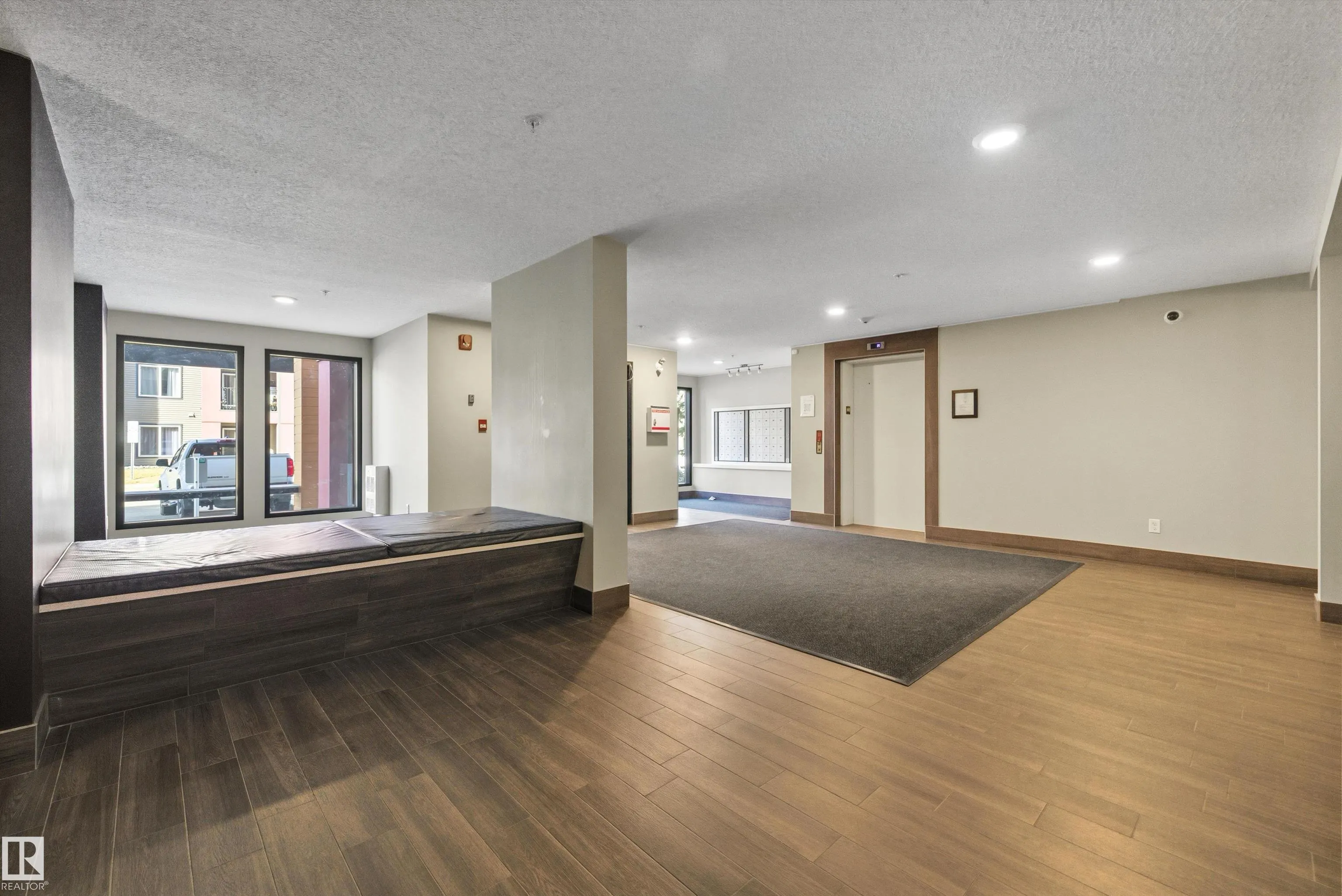 340 WINDERMERE Road