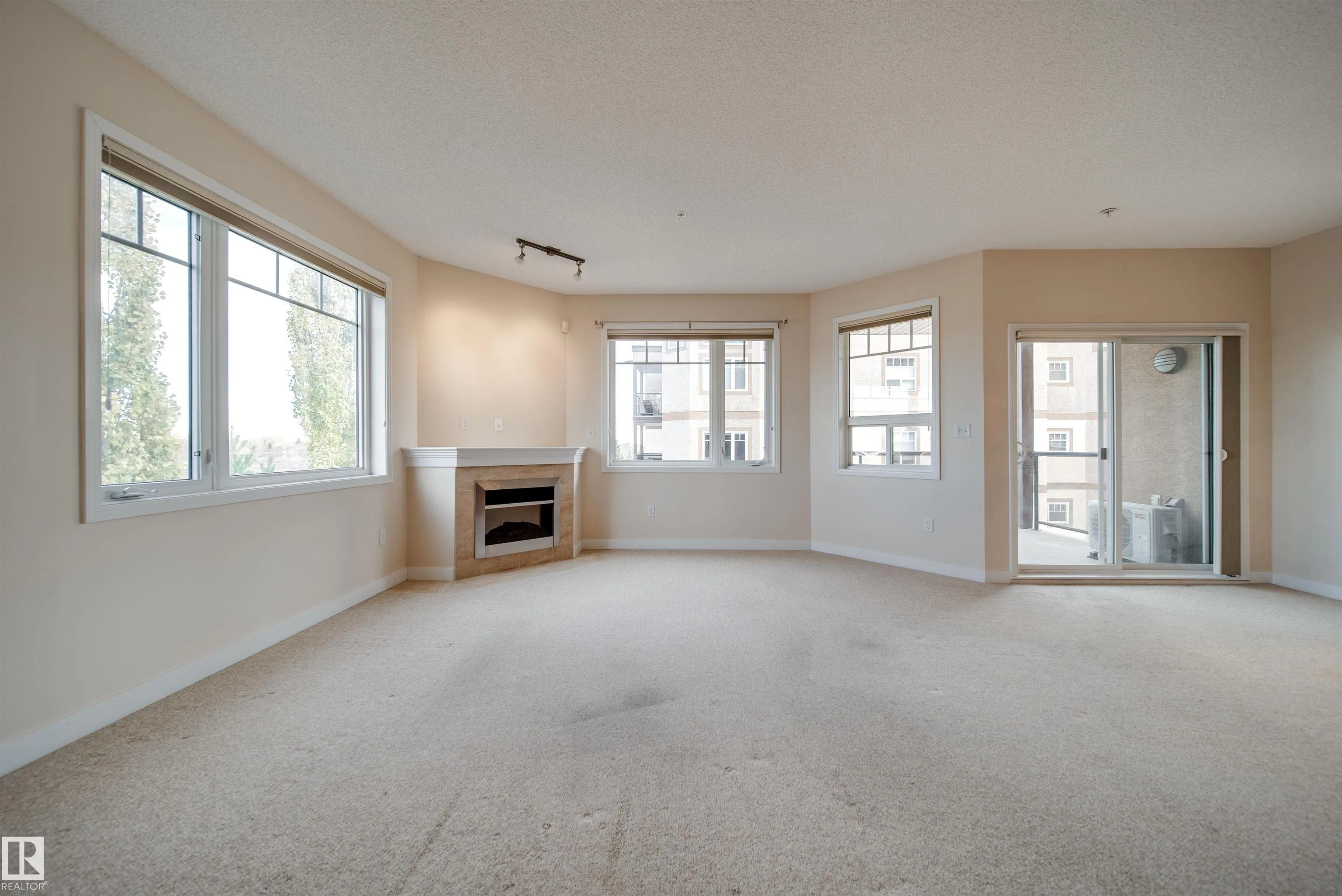 2035 Grantham Court