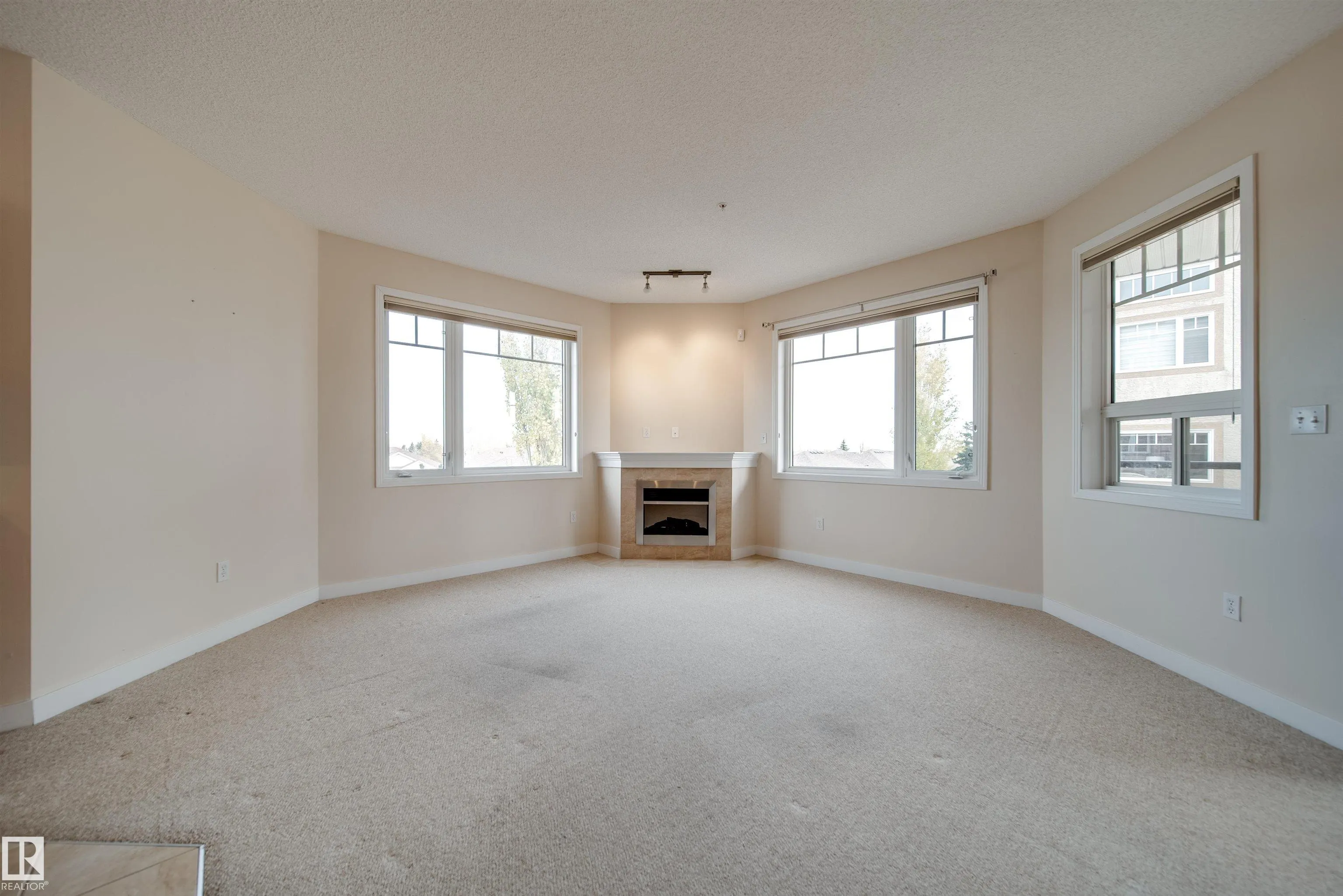 2035 Grantham Court