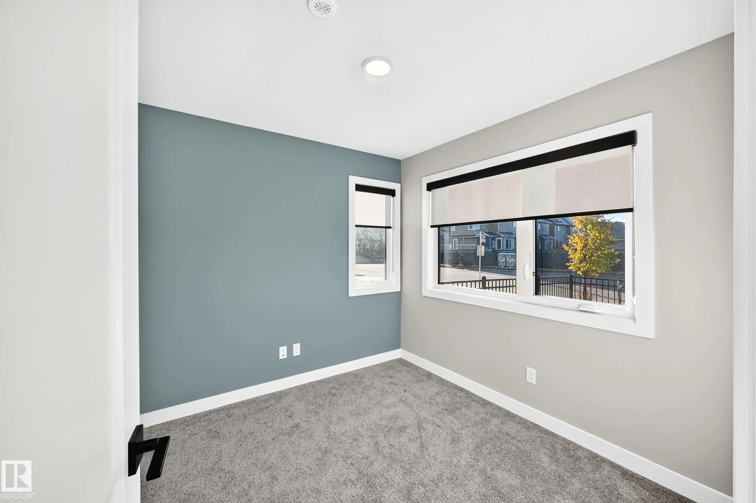 11910 35 Avenue
