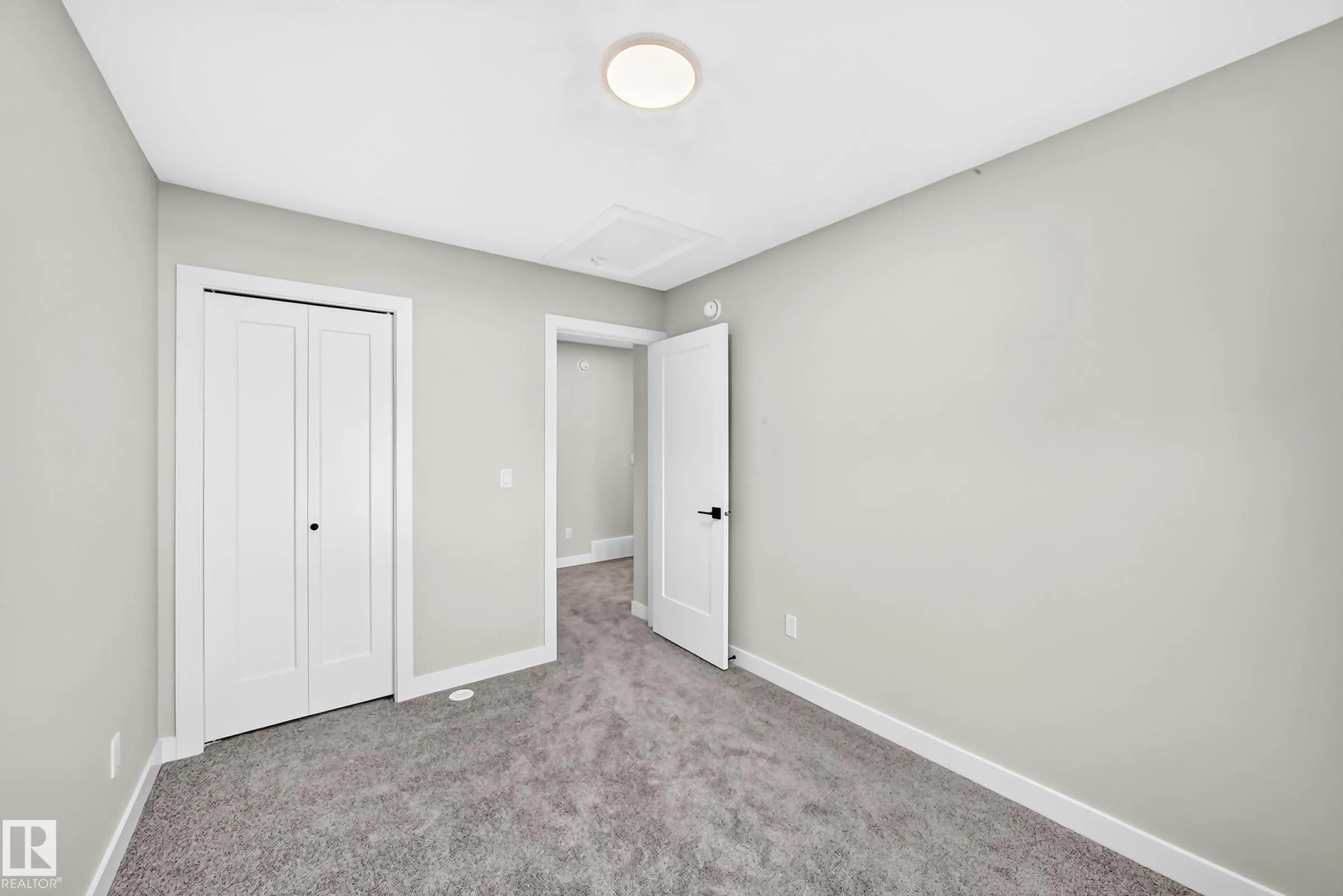 11910 35 Avenue