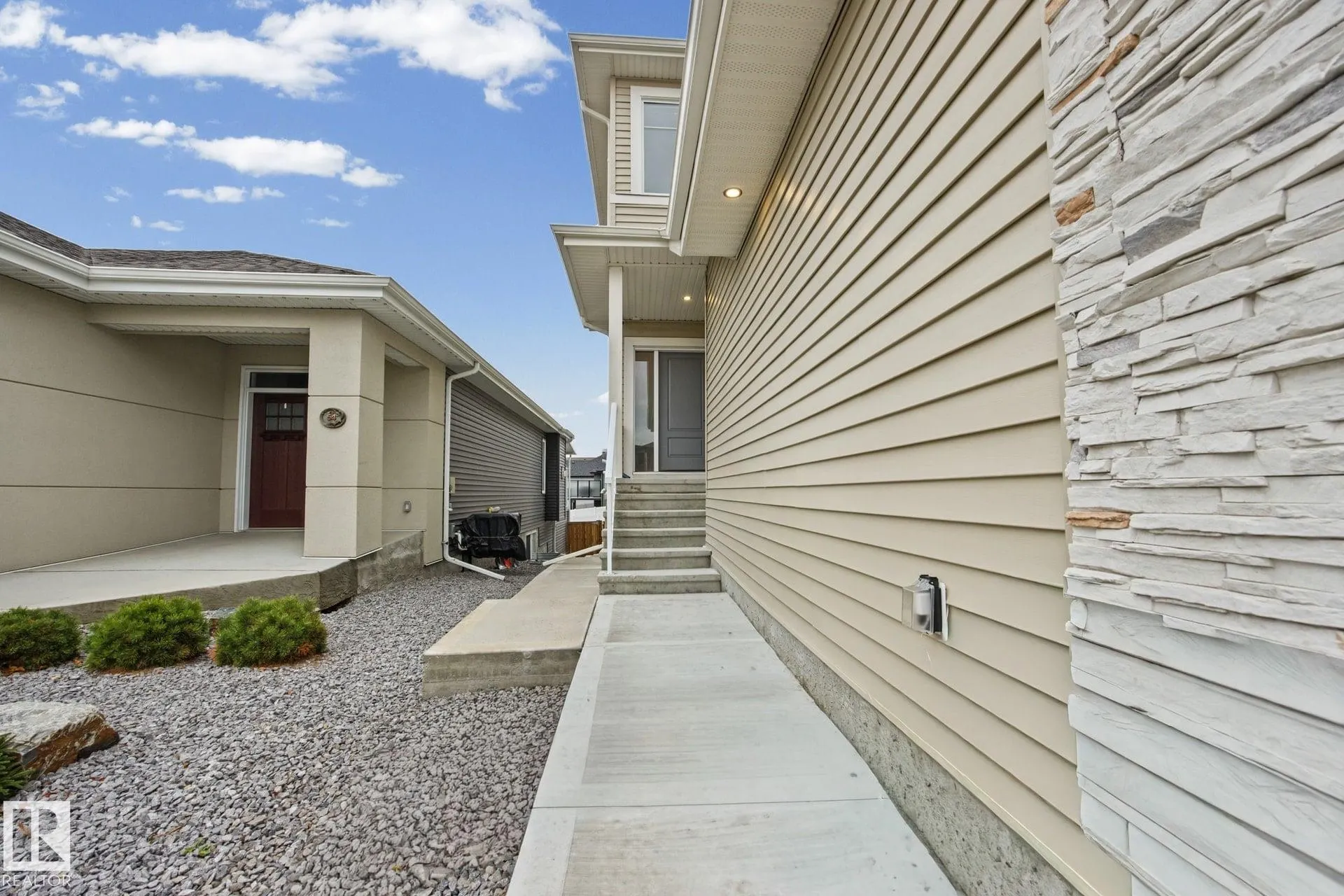 58 Hummingbird Crescent