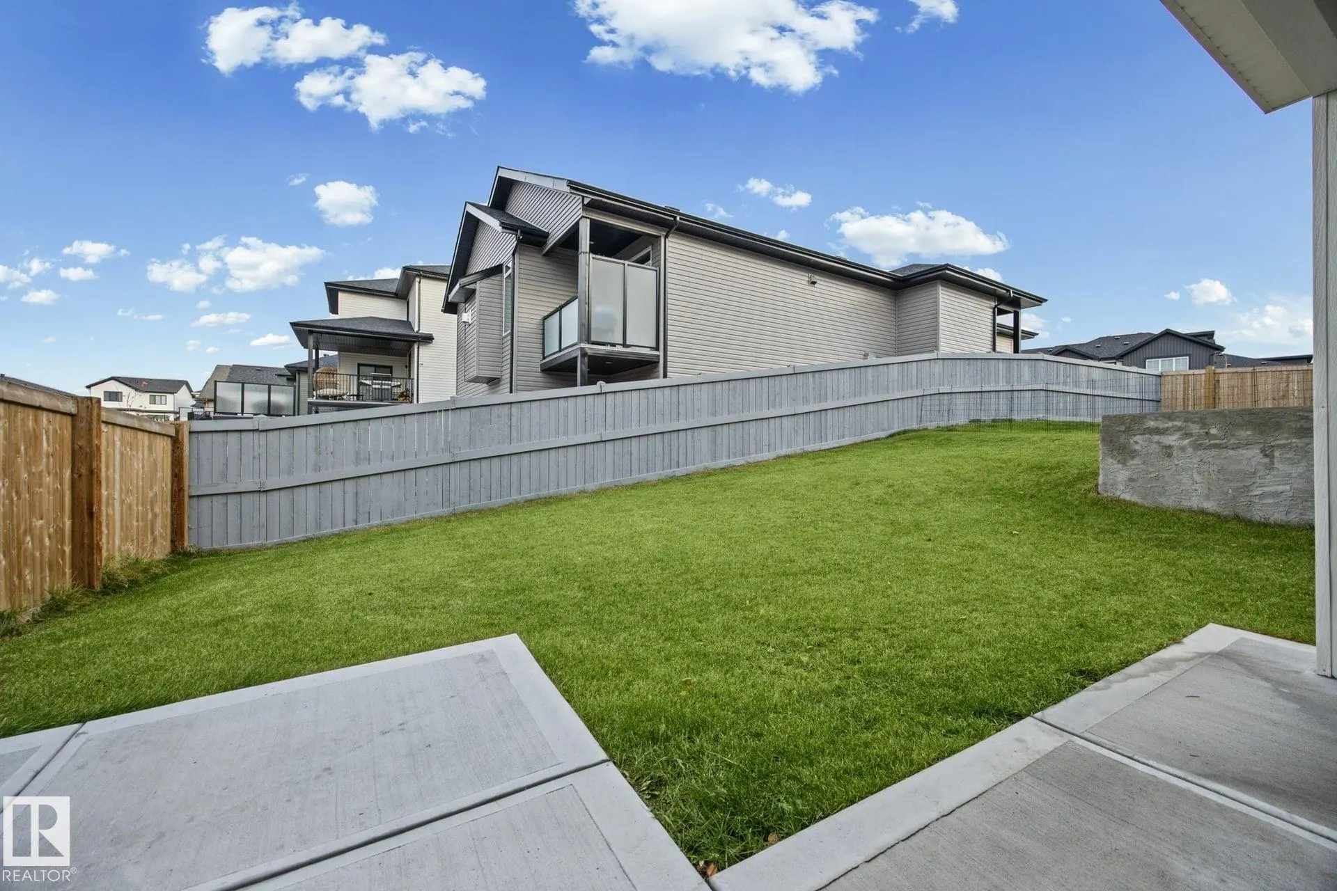 58 Hummingbird Crescent