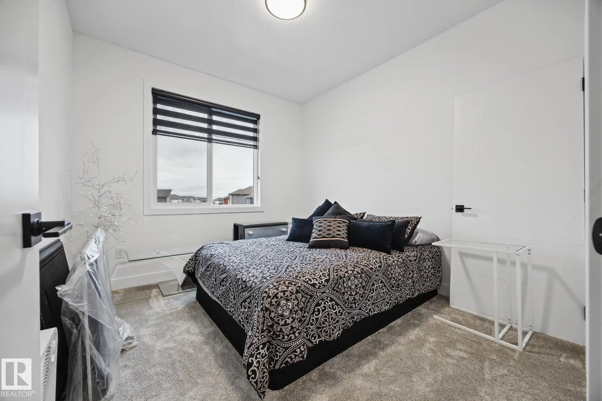 58 Hummingbird Crescent