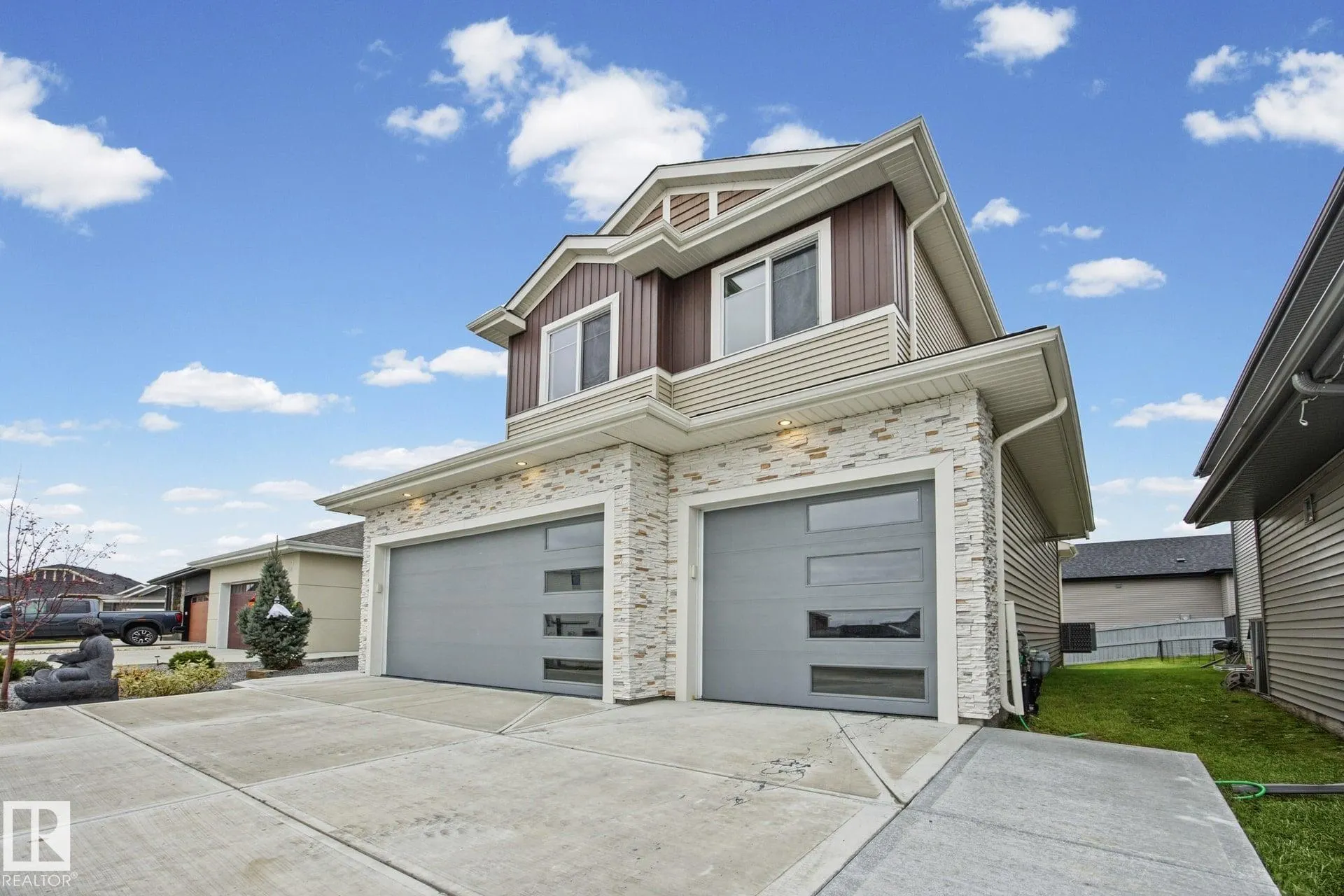 58 Hummingbird Crescent