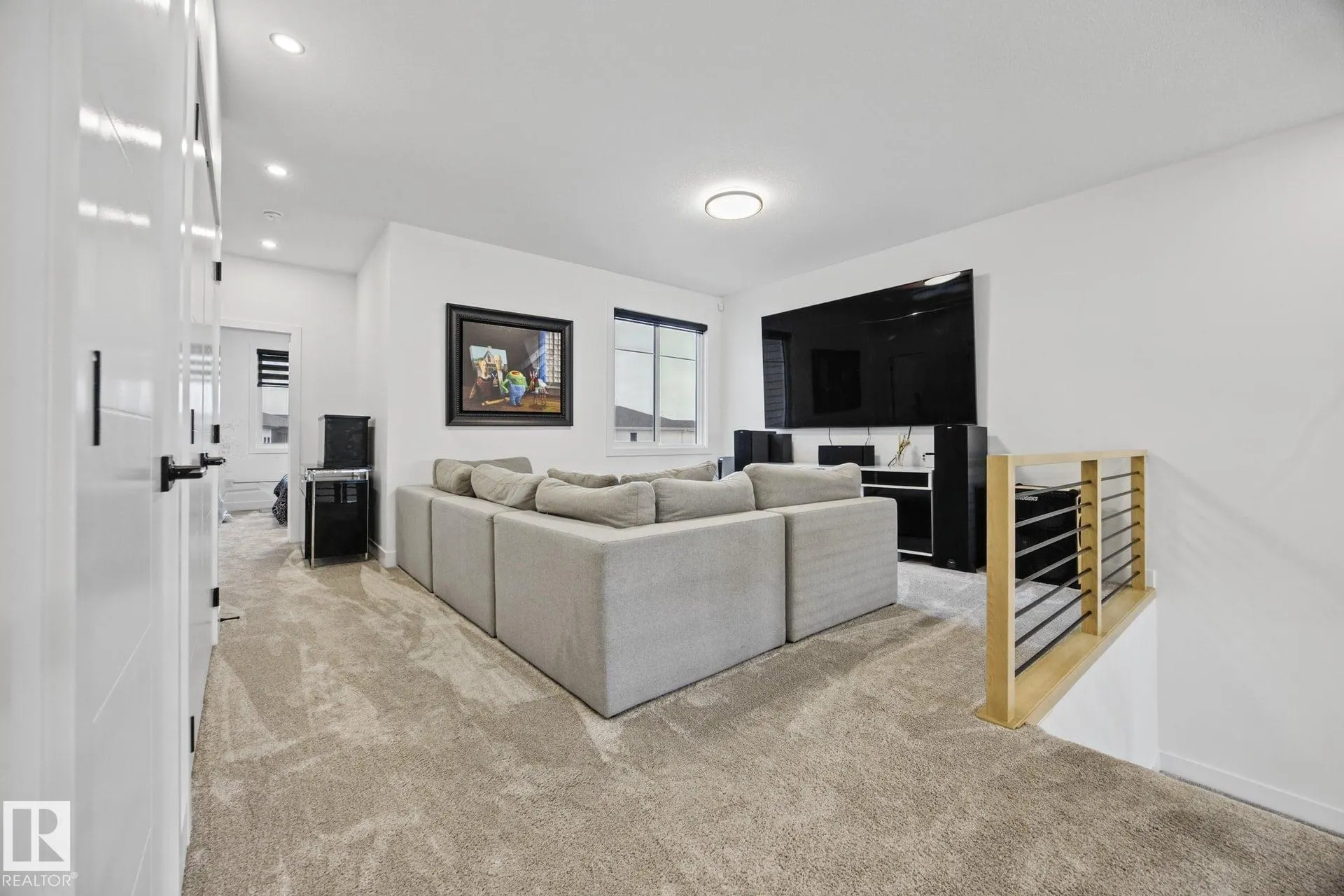 58 Hummingbird Crescent