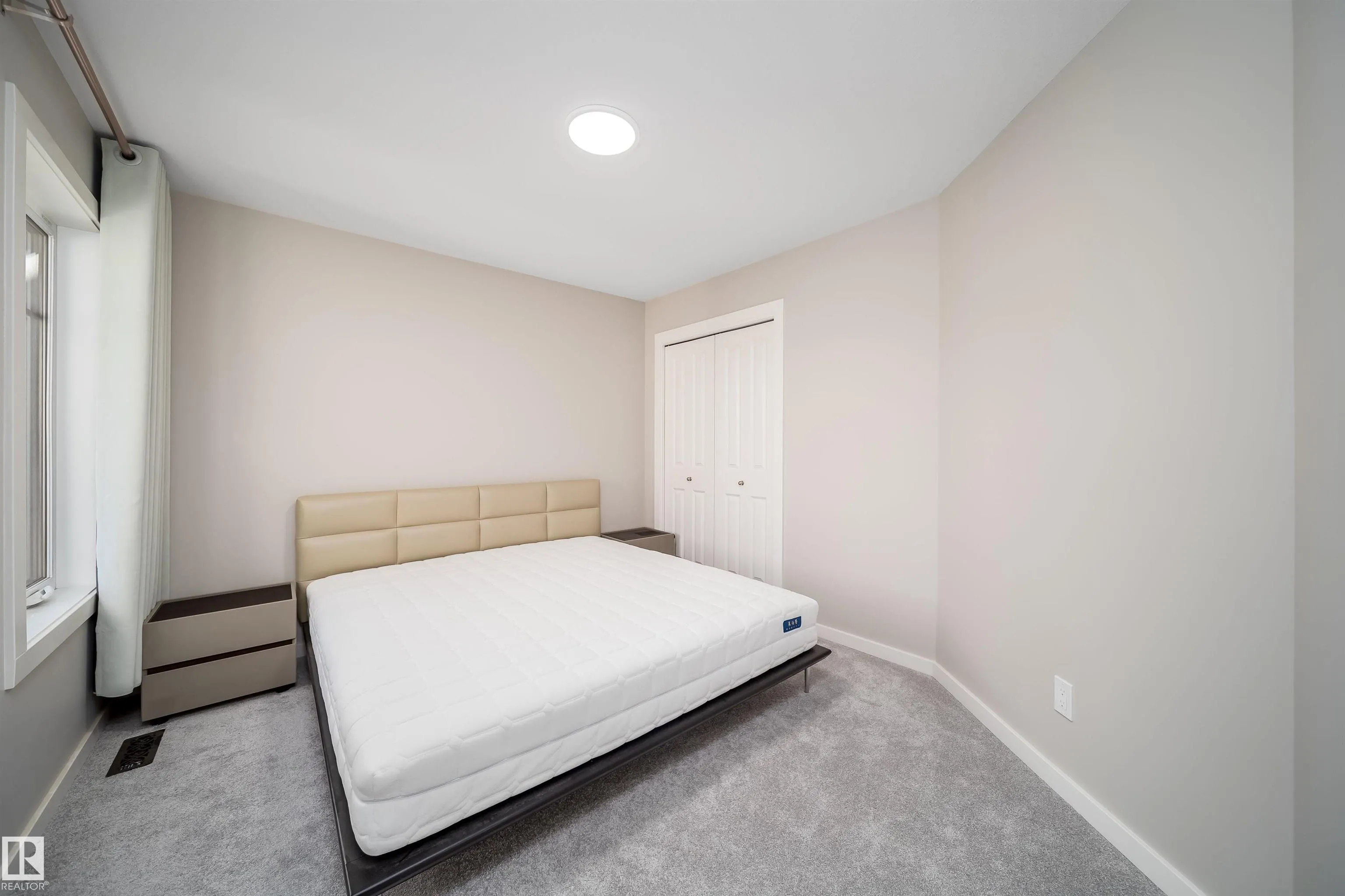 3468 Kulay Green