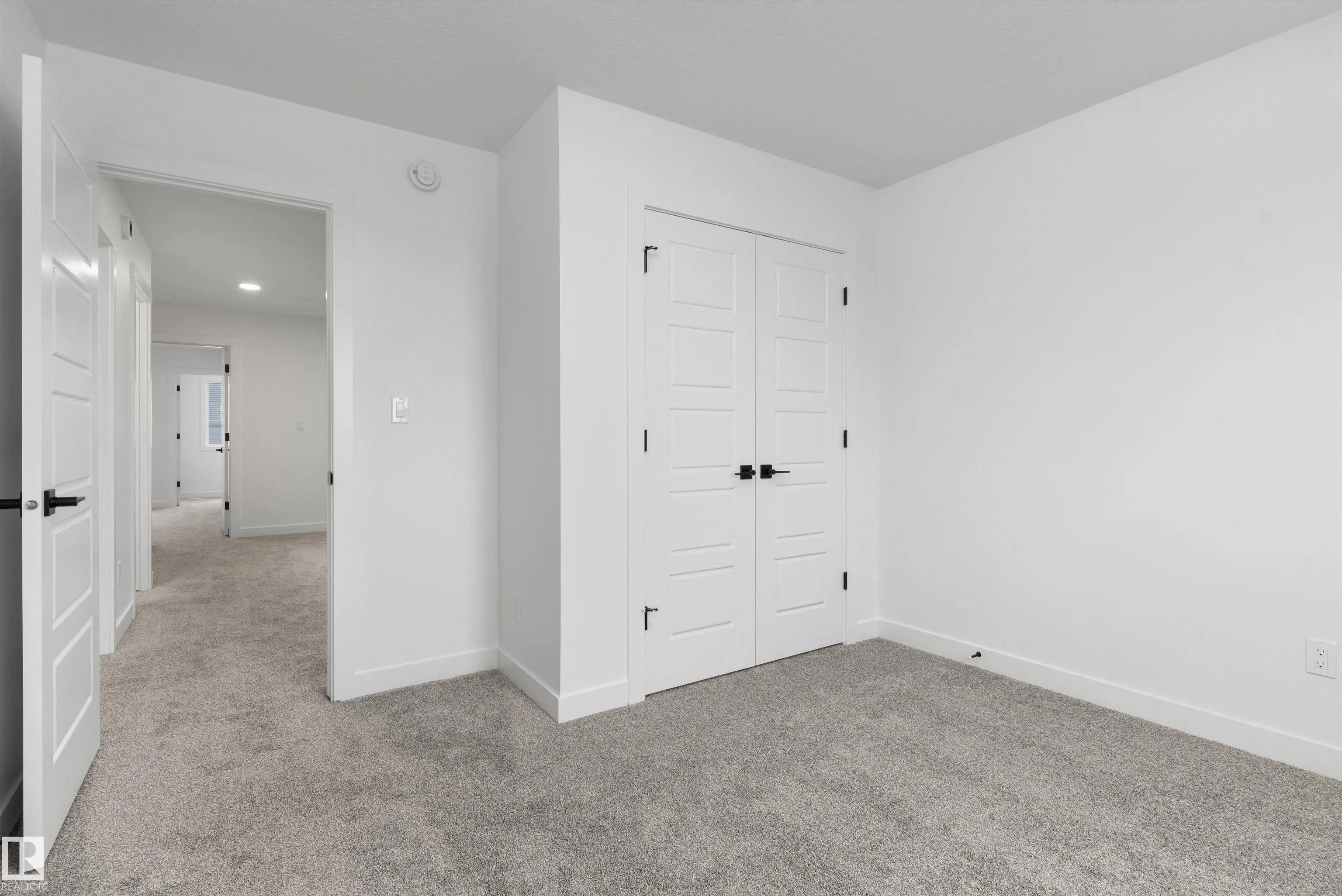54 EMERSON Landing