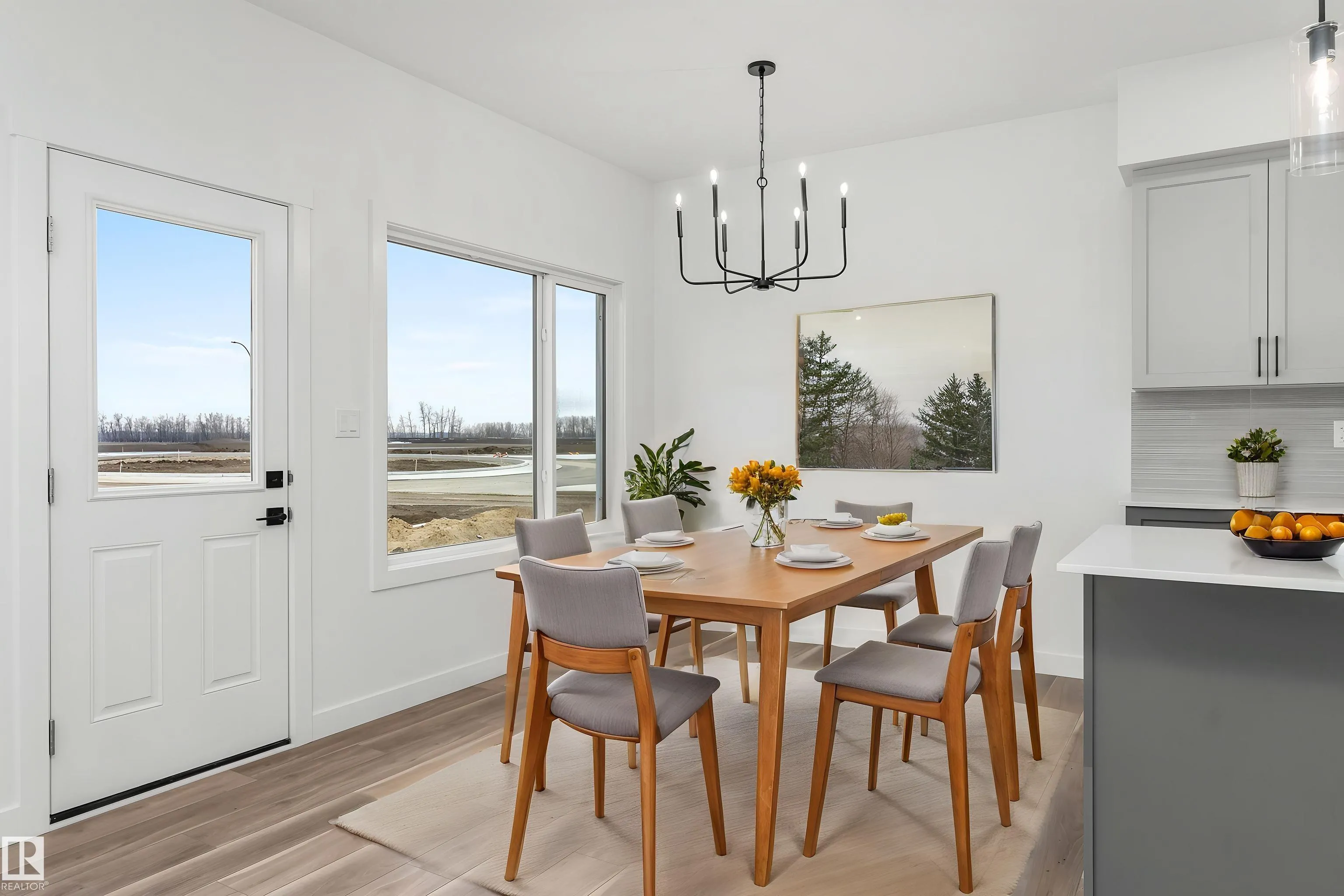 54 EMERSON Landing