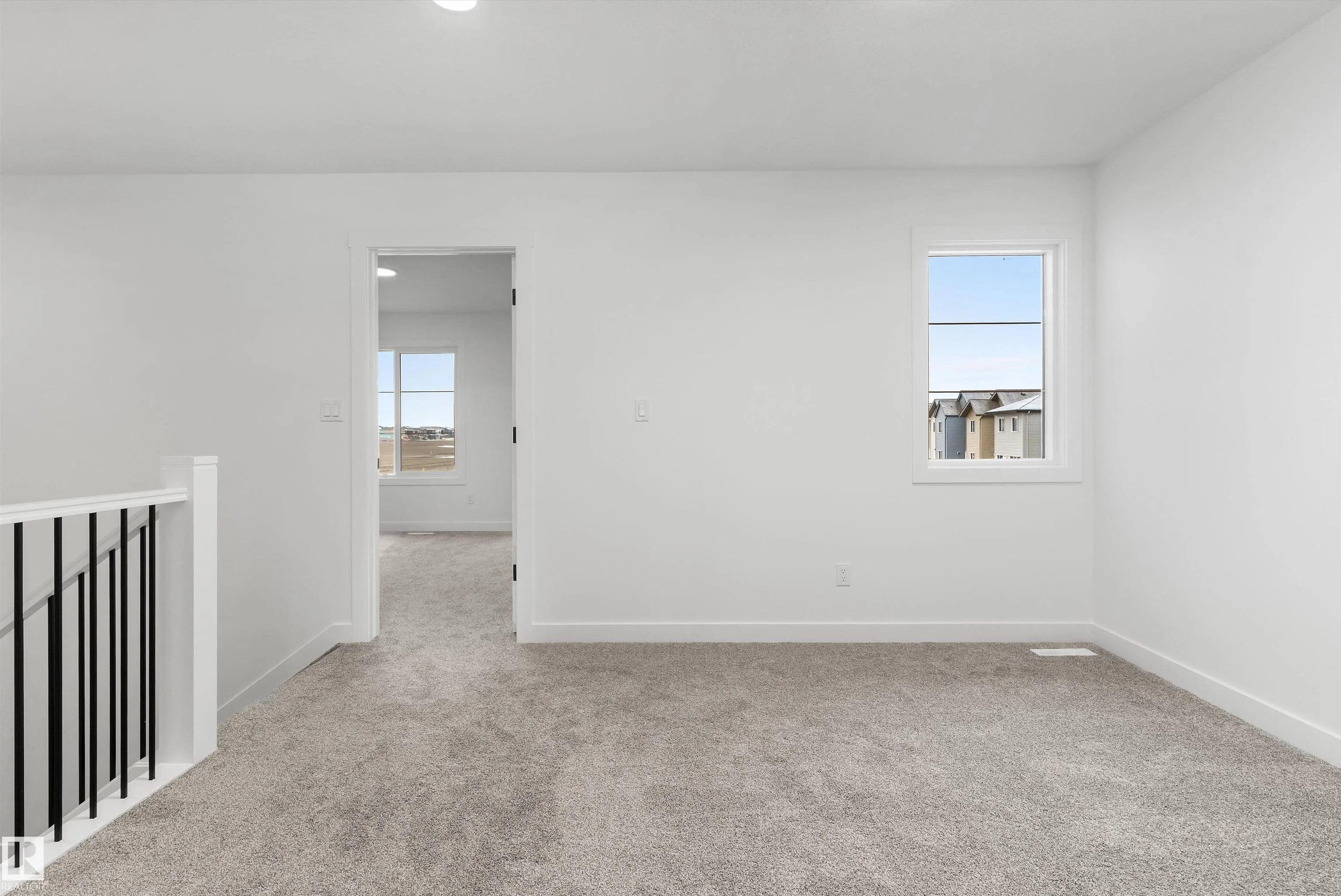 54 EMERSON Landing