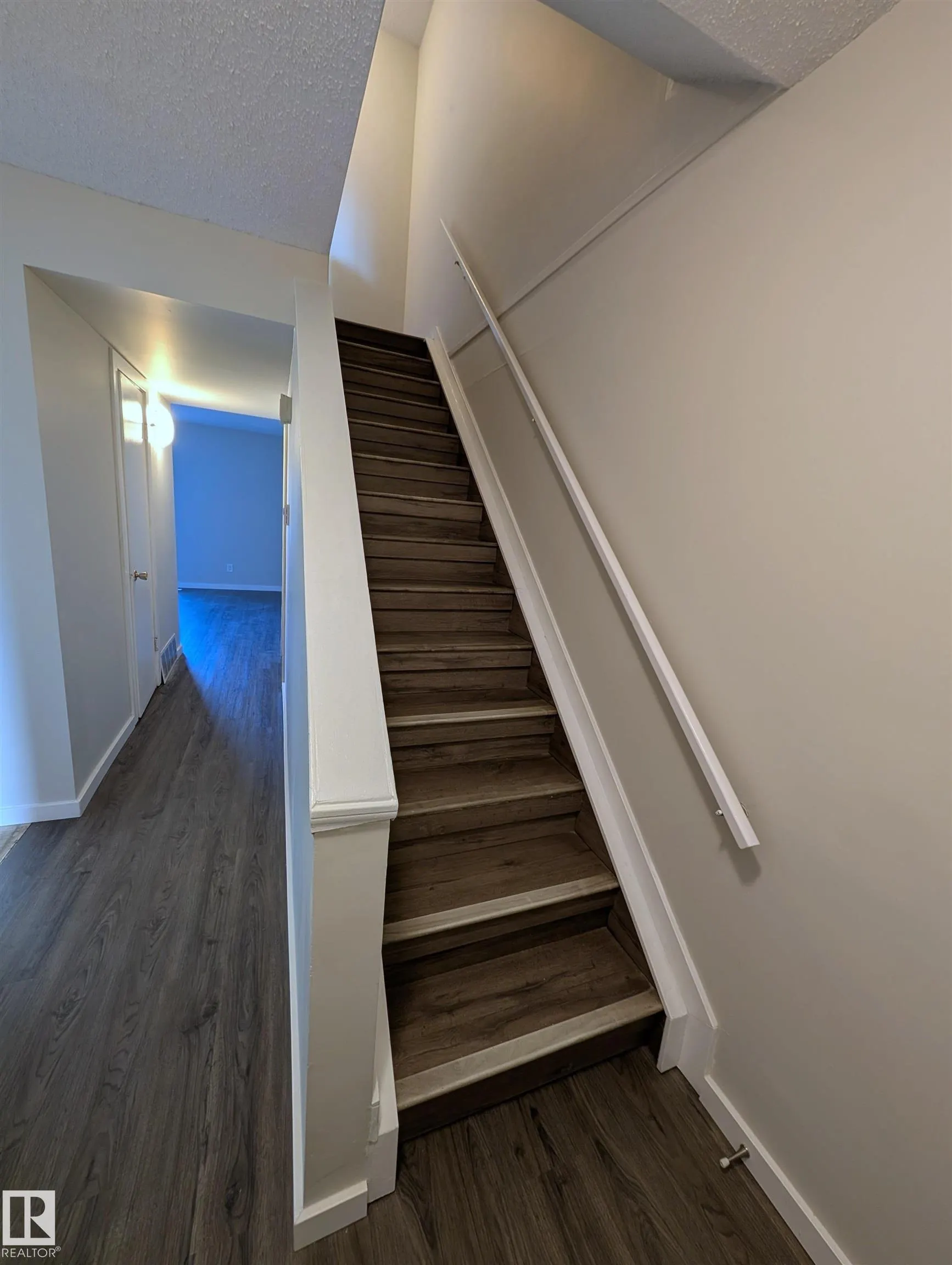 54 LAKEWOOD Village