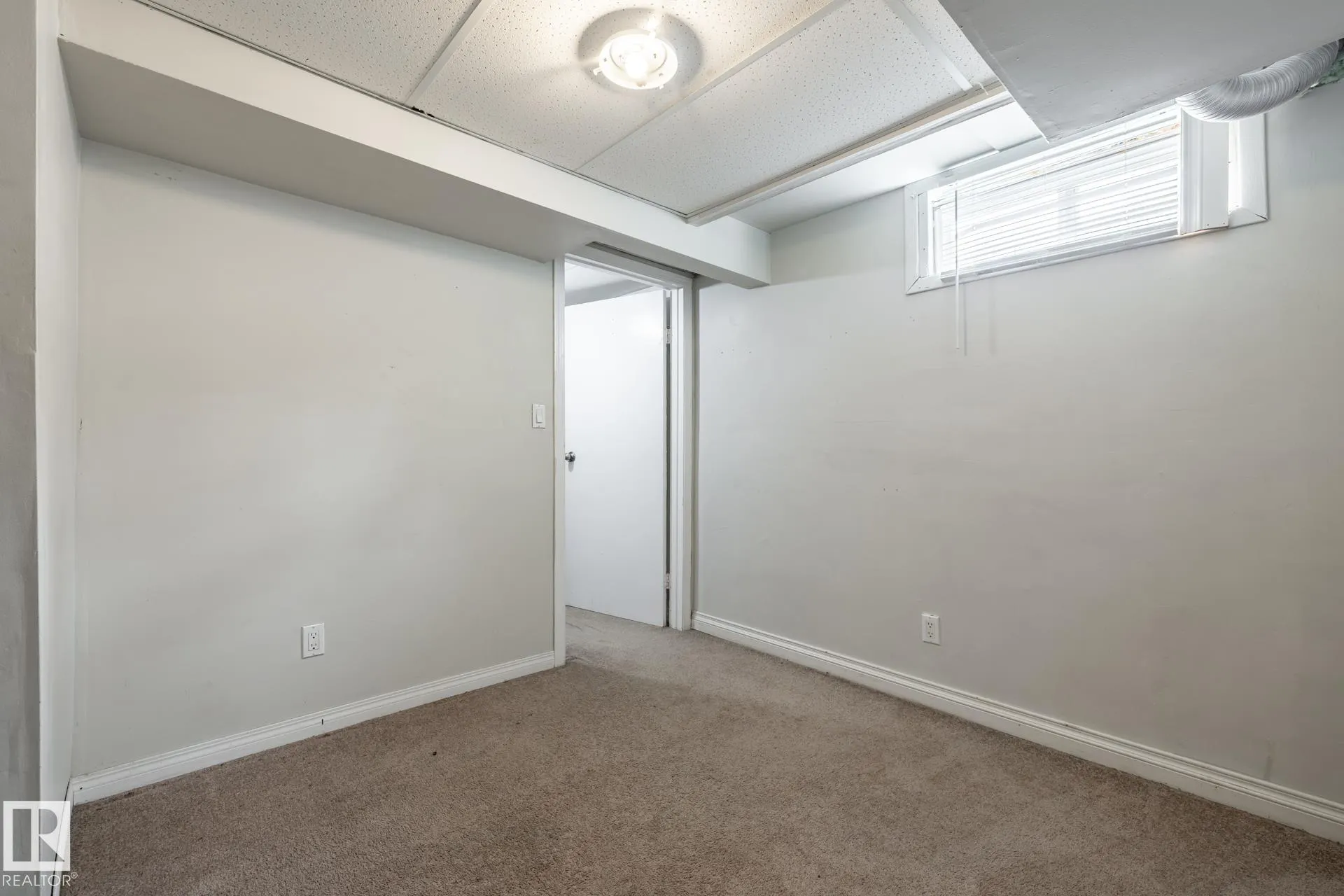 54 LAKEWOOD Village