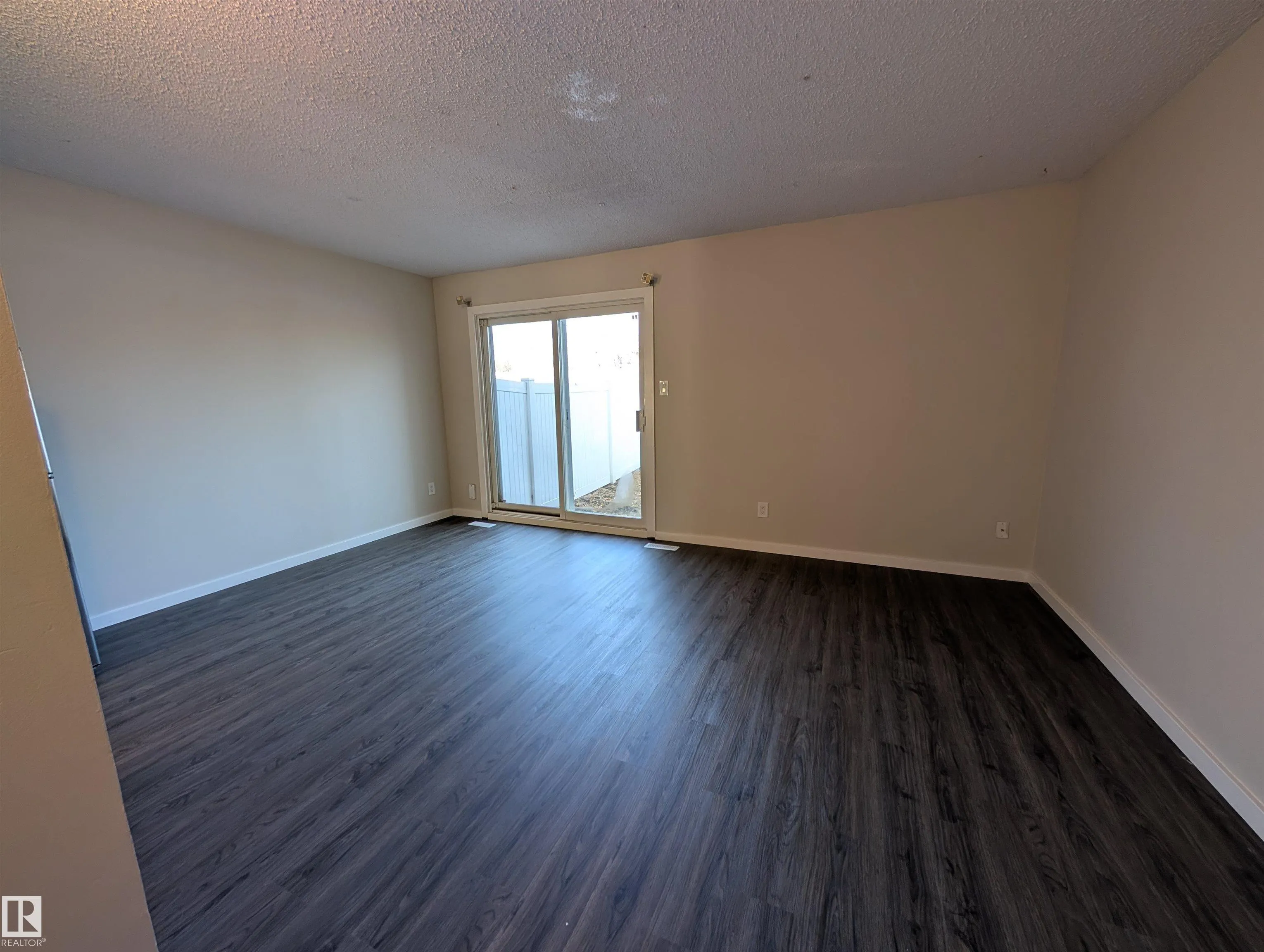 54 LAKEWOOD Village