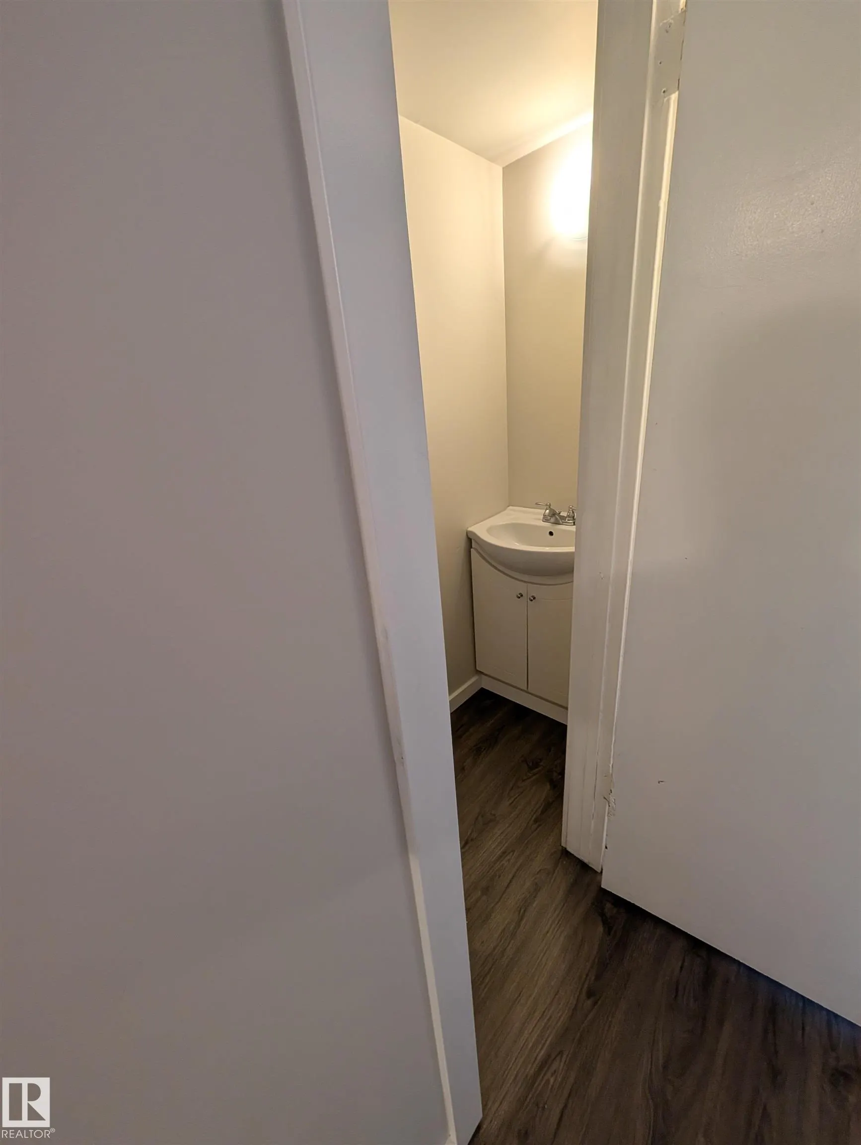 54 LAKEWOOD Village