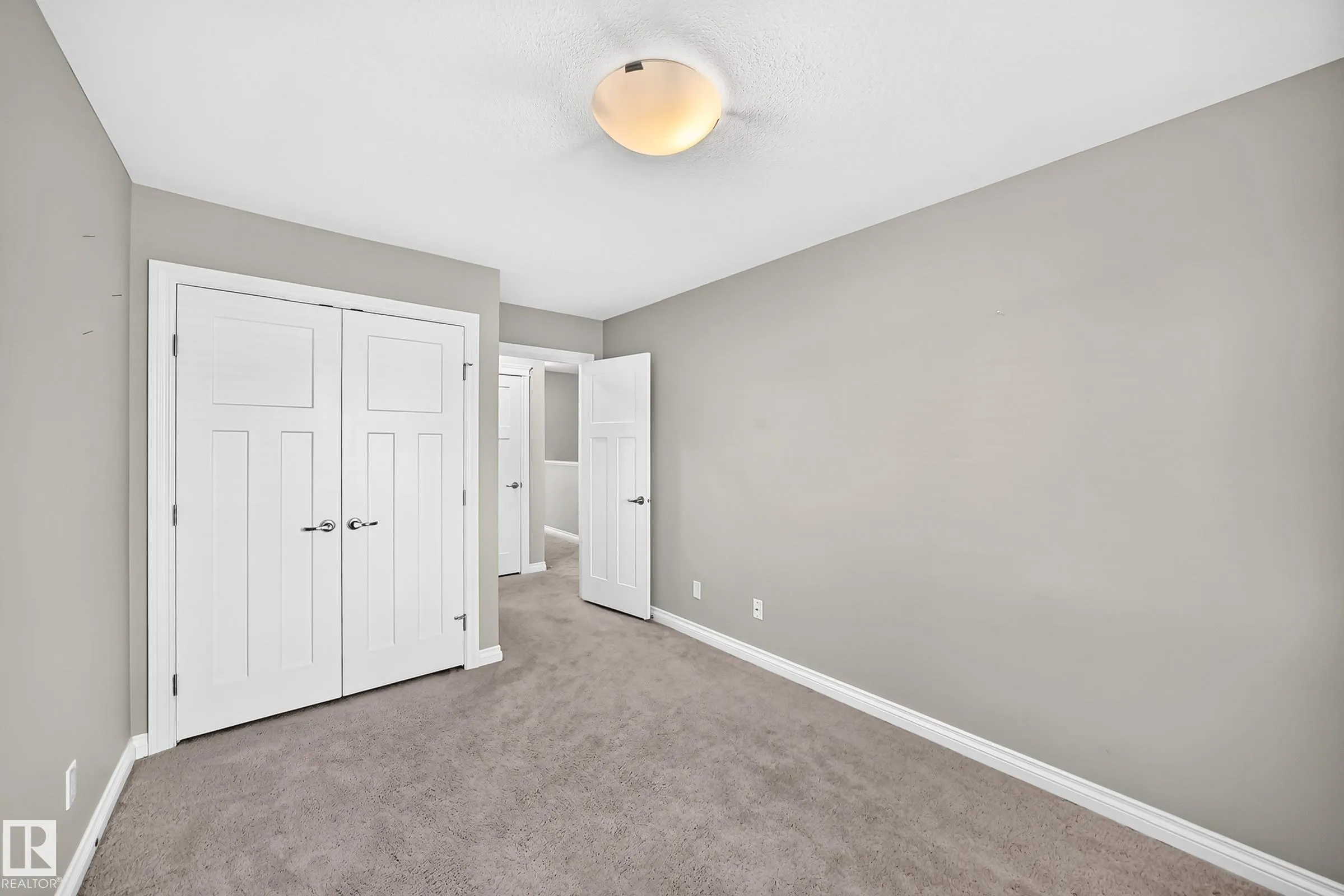 260 STURTZ Bend