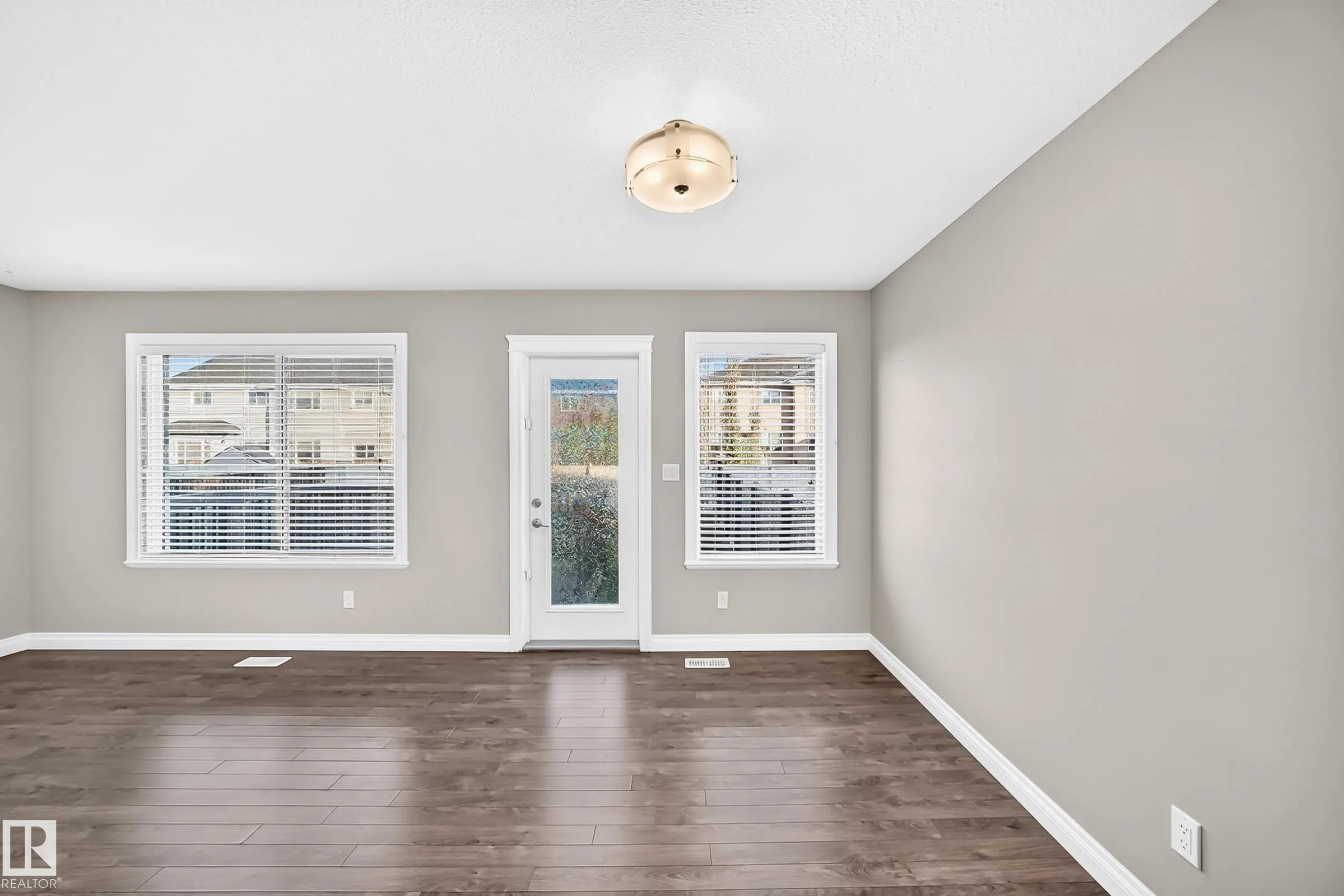 260 STURTZ Bend