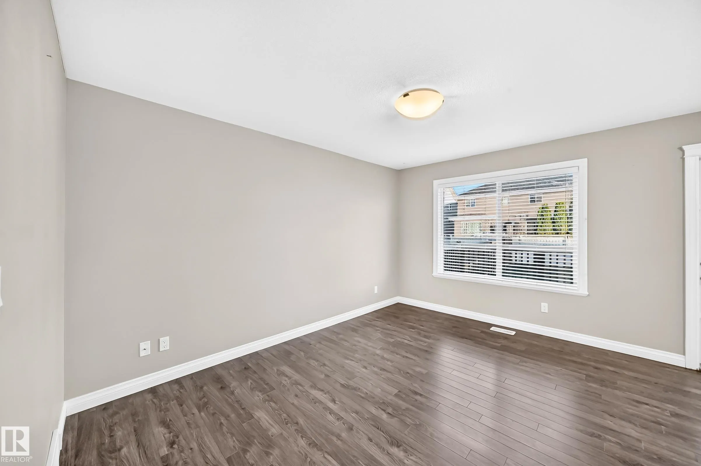 260 STURTZ Bend
