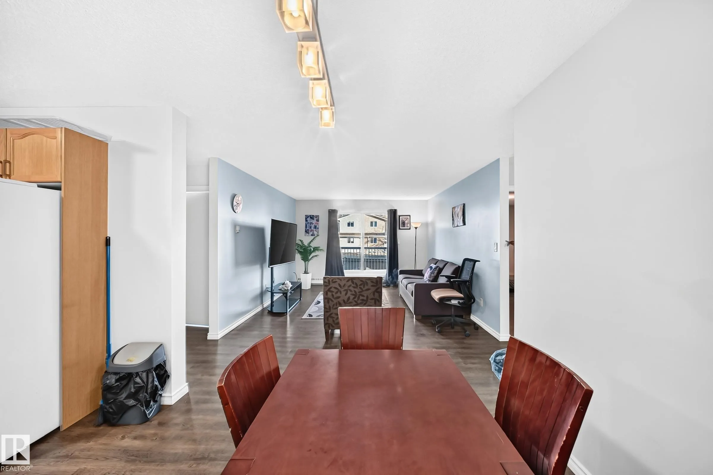 18012 95 Avenue