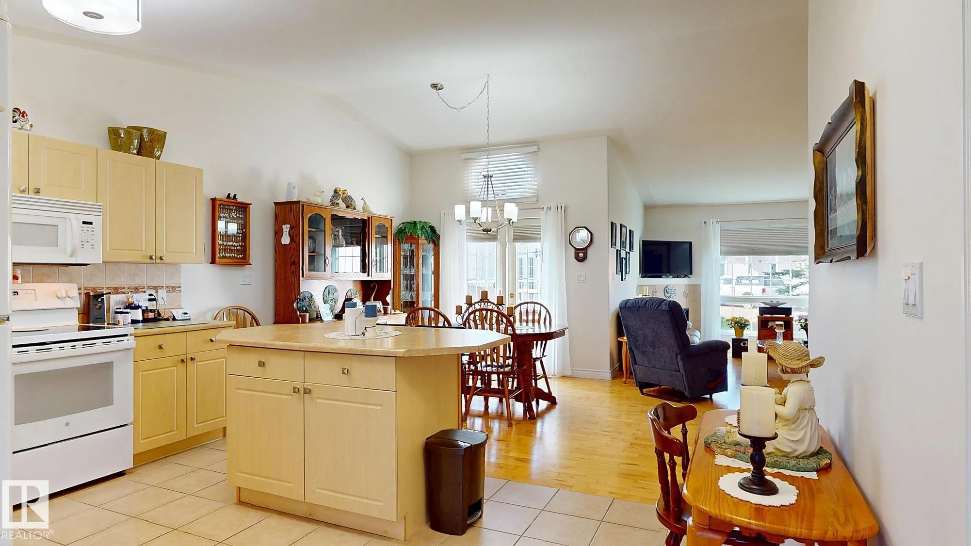 3 Spruce Ridge Drive