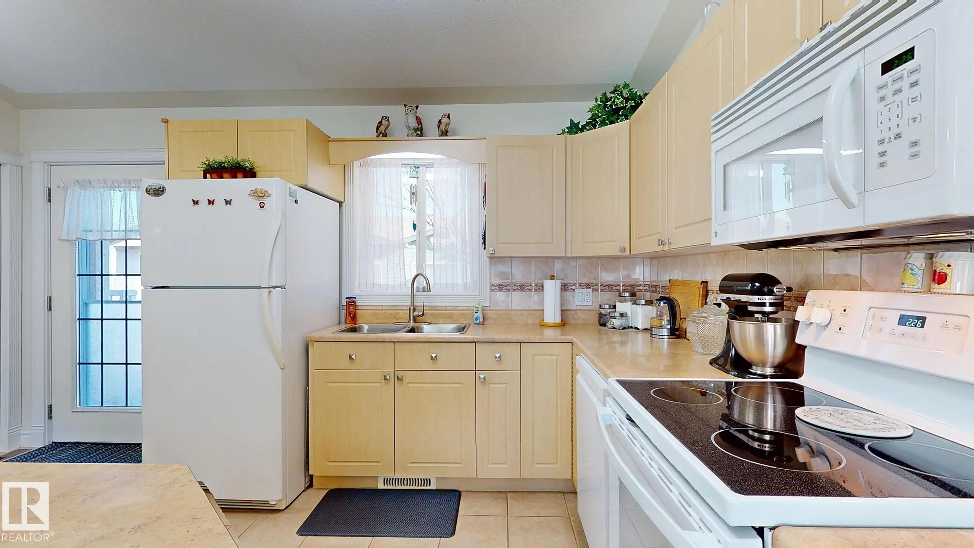 3 Spruce Ridge Drive