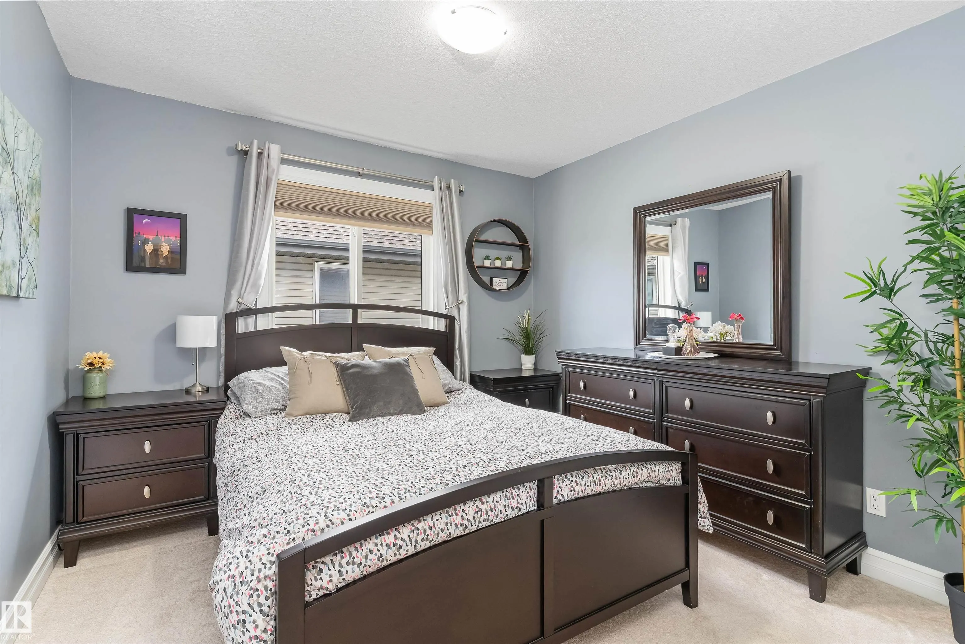 484 FOXTAIL Court