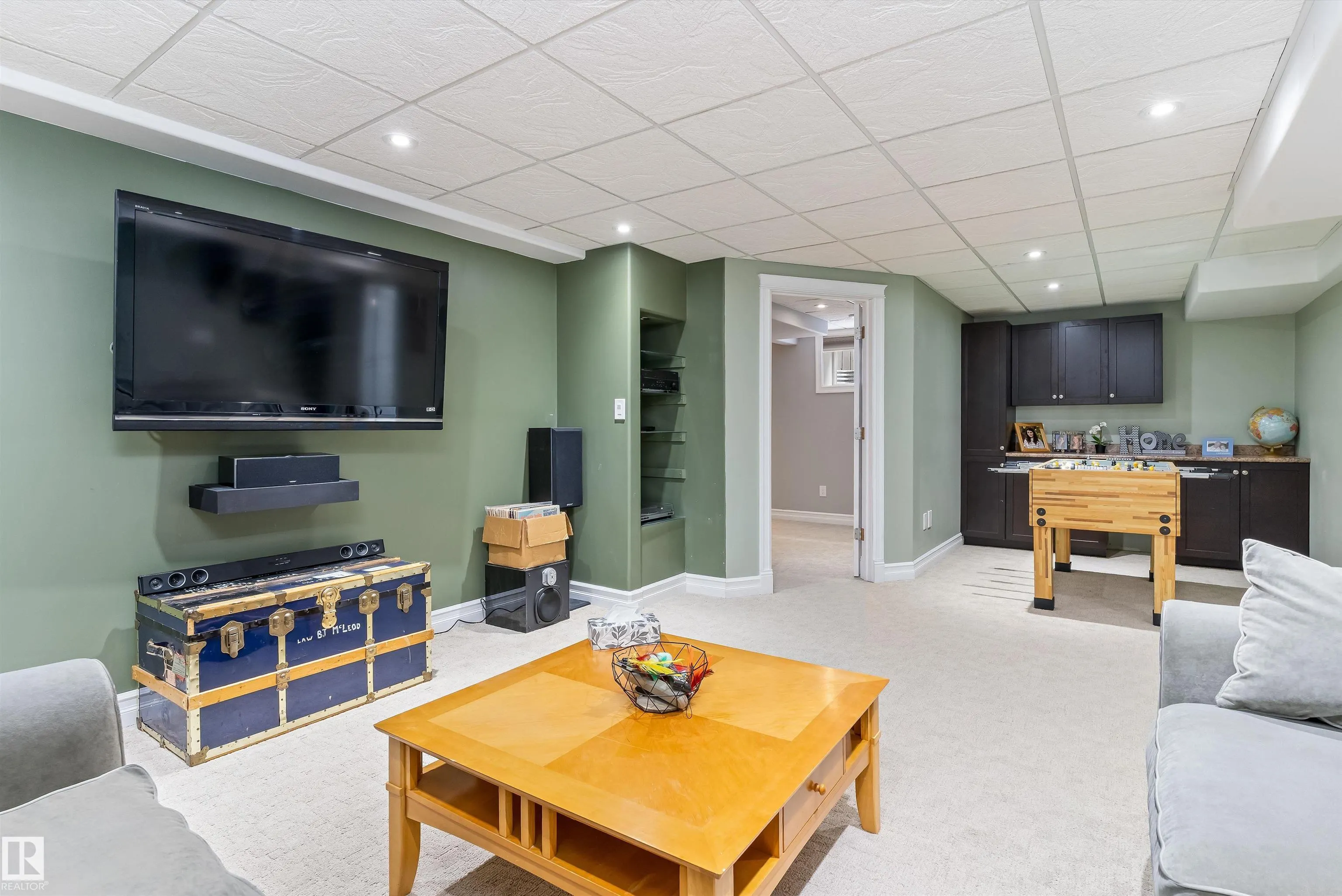 484 FOXTAIL Court