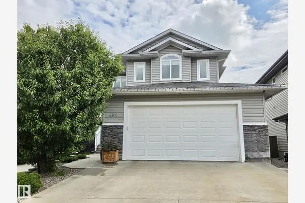 484 FOXTAIL Court