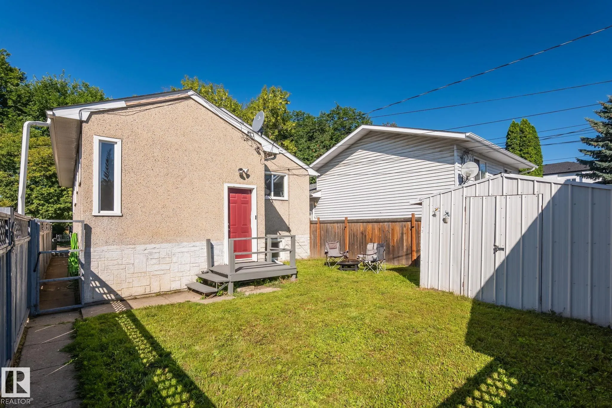 11811 70 Street