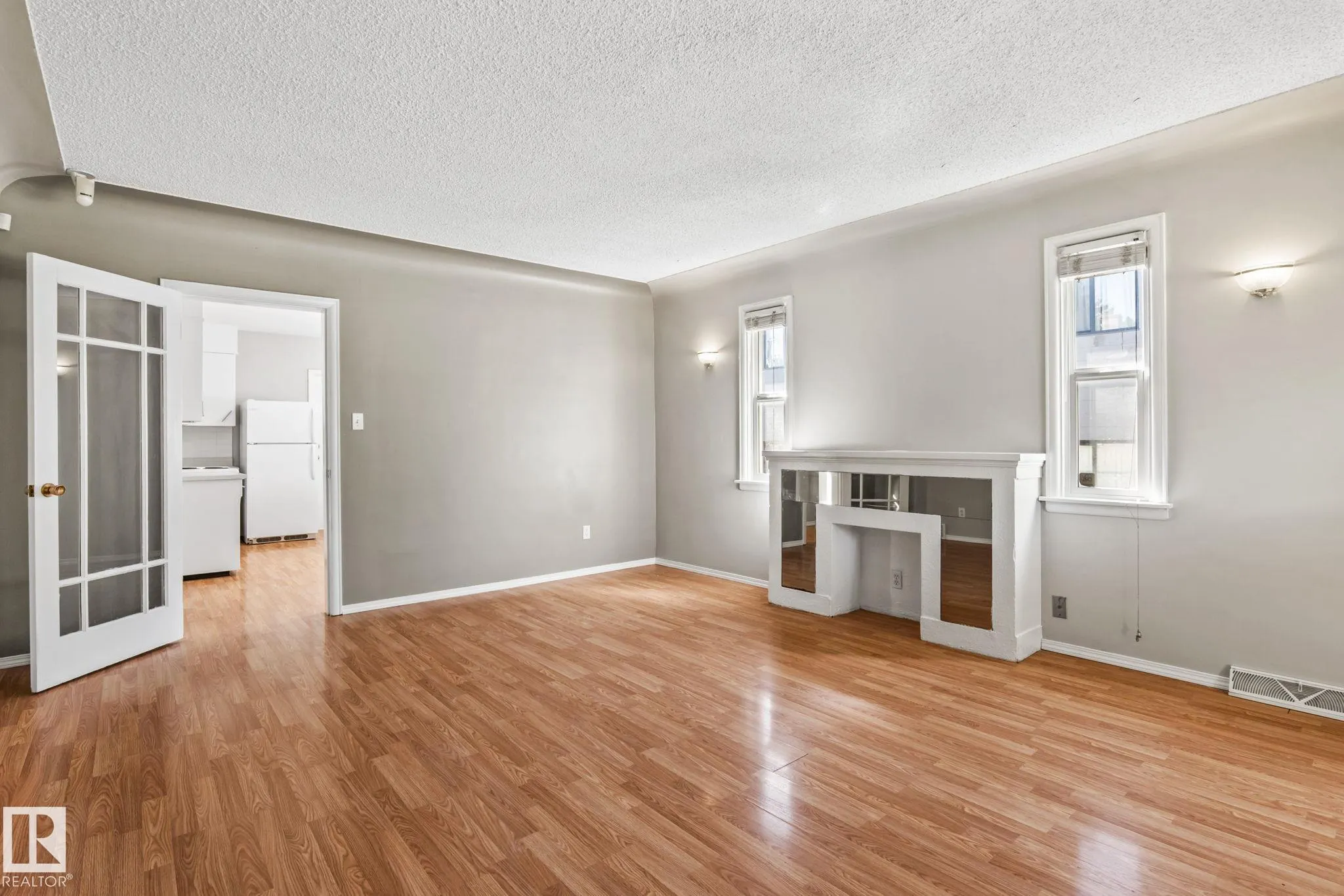 11811 70 Street