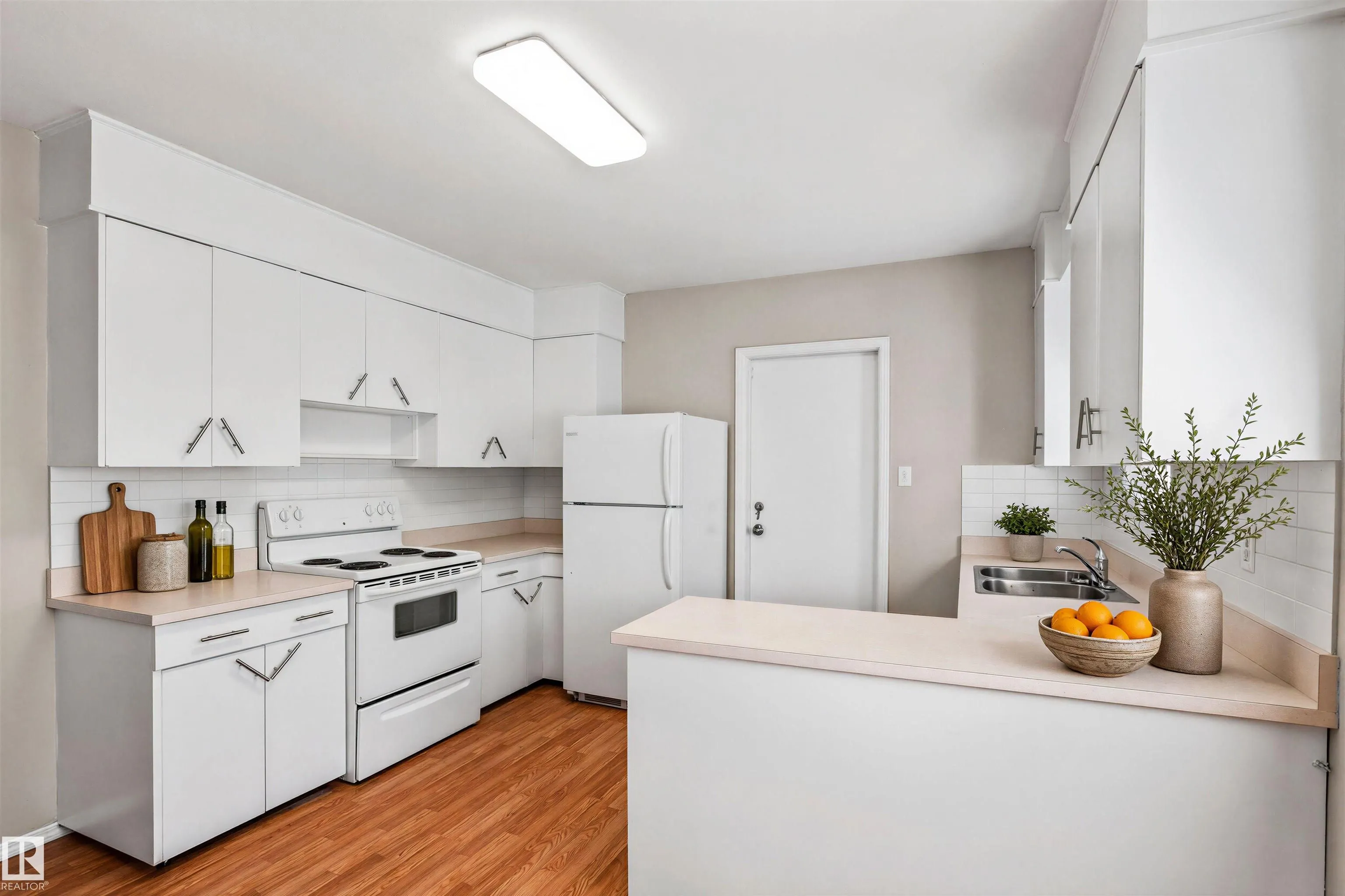 11811 70 Street