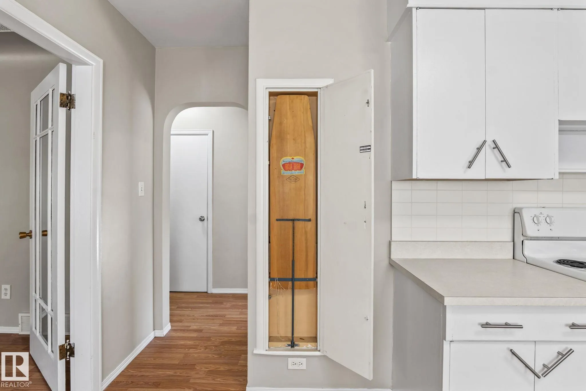 11811 70 Street
