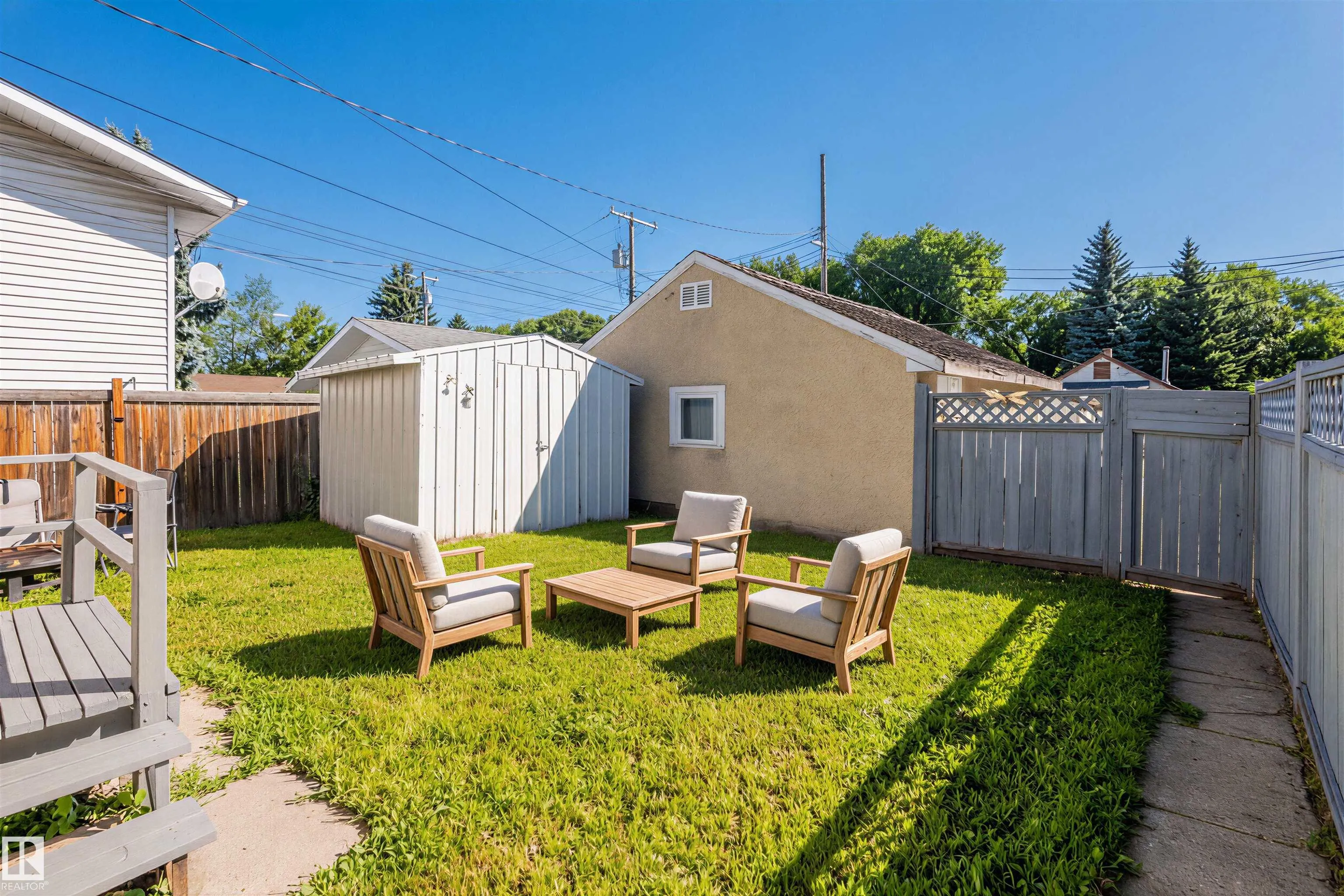 11811 70 Street