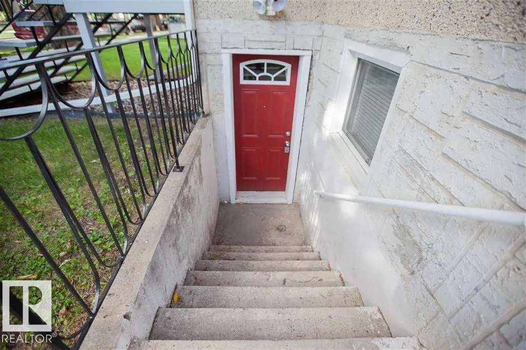 11811 70 Street