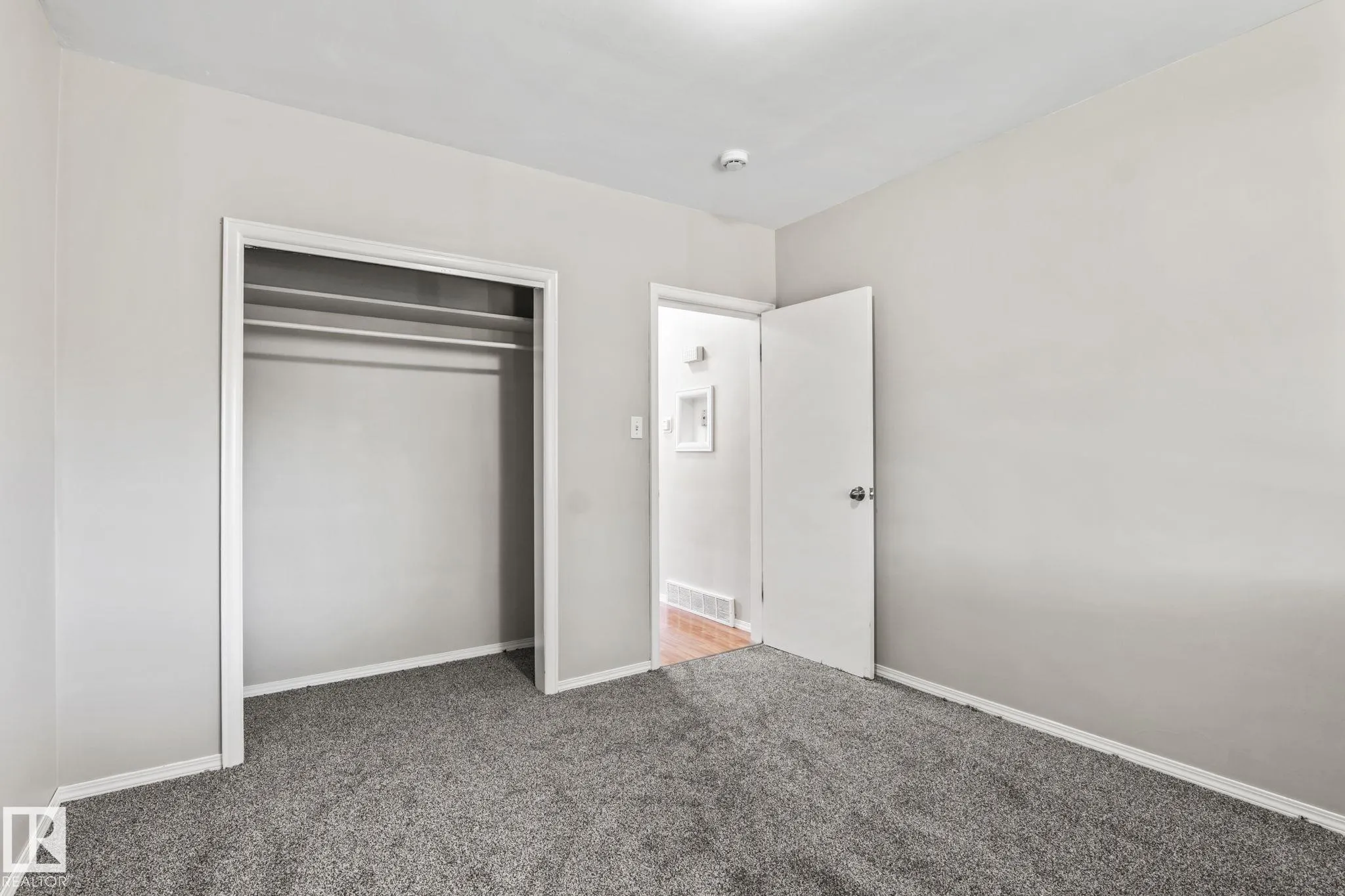 11811 70 Street