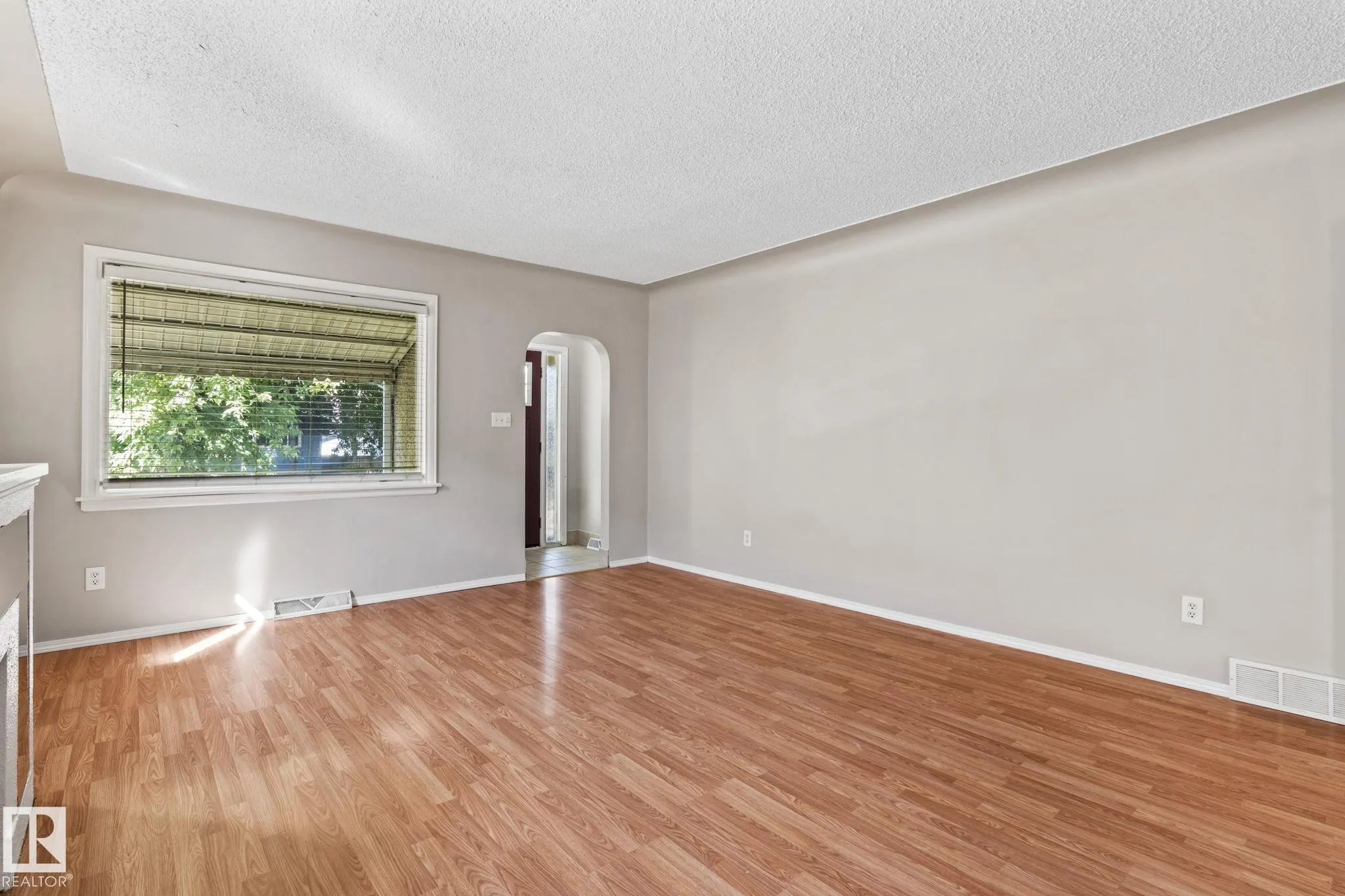 11811 70 Street